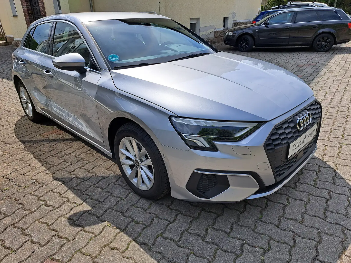 Audi A3 35 TFSI Mild-Hybrid, Automatik 7-Gang, GARANTIE Silber - 1