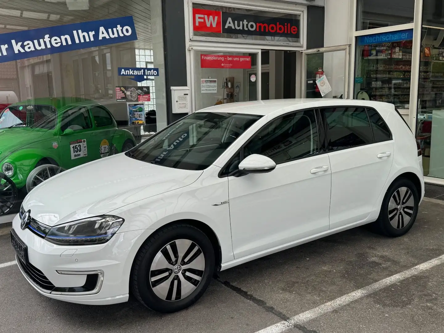 Volkswagen Golf e-Golf Wärmepumpe Navi ACC LED CCS Schnellladen Weiß - 1