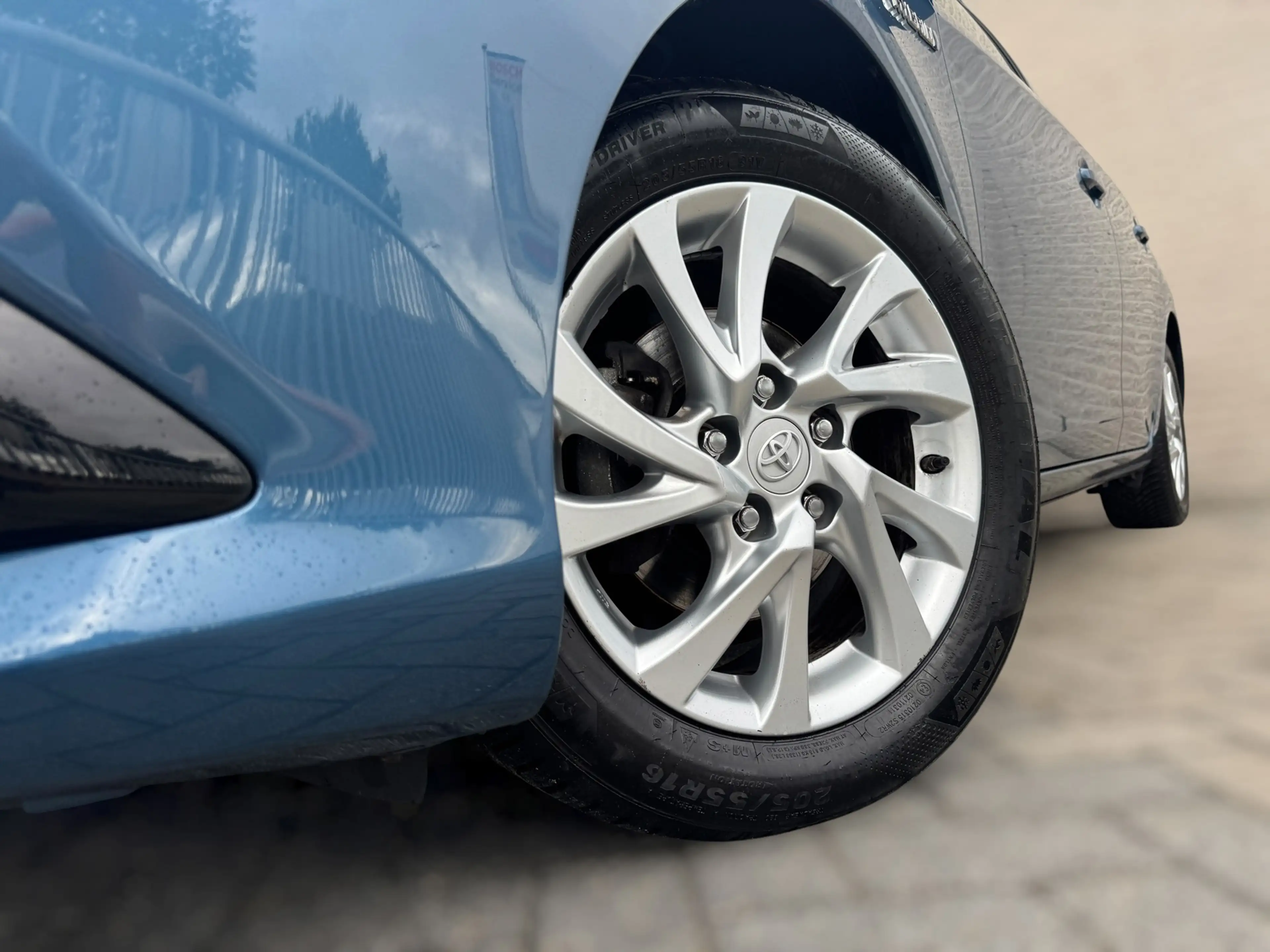 Toyota Auris 1.8 Hybrid Lease Camera / 4-Seizoenenband / Lmv / — photo 3