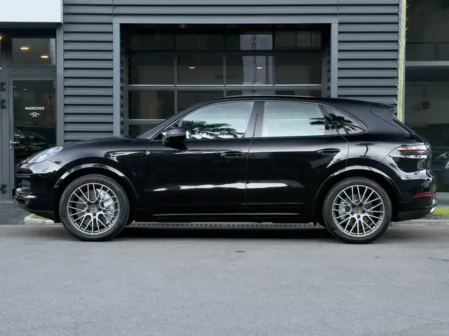 Porsche Cayenne TURBO 4.0 SUV