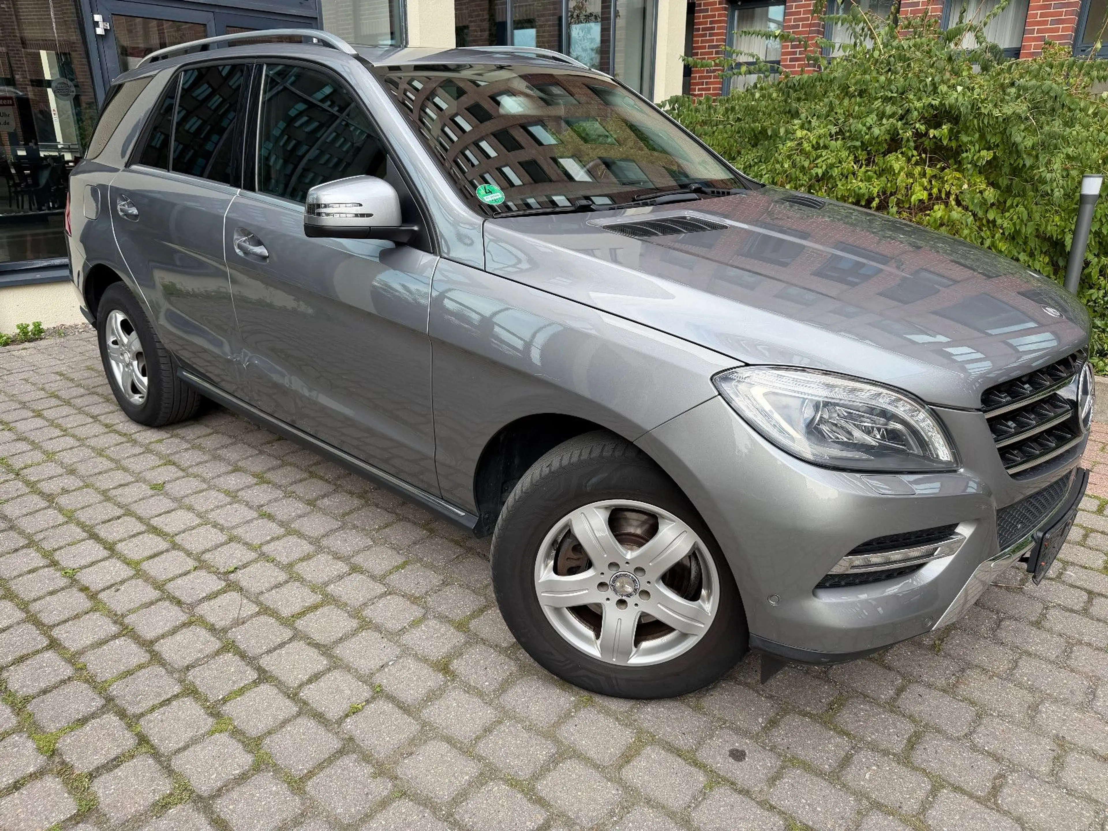 Mercedes-Benz ML 350 CDI BlueTec 4Matic LEDER°NAVI — photo 2