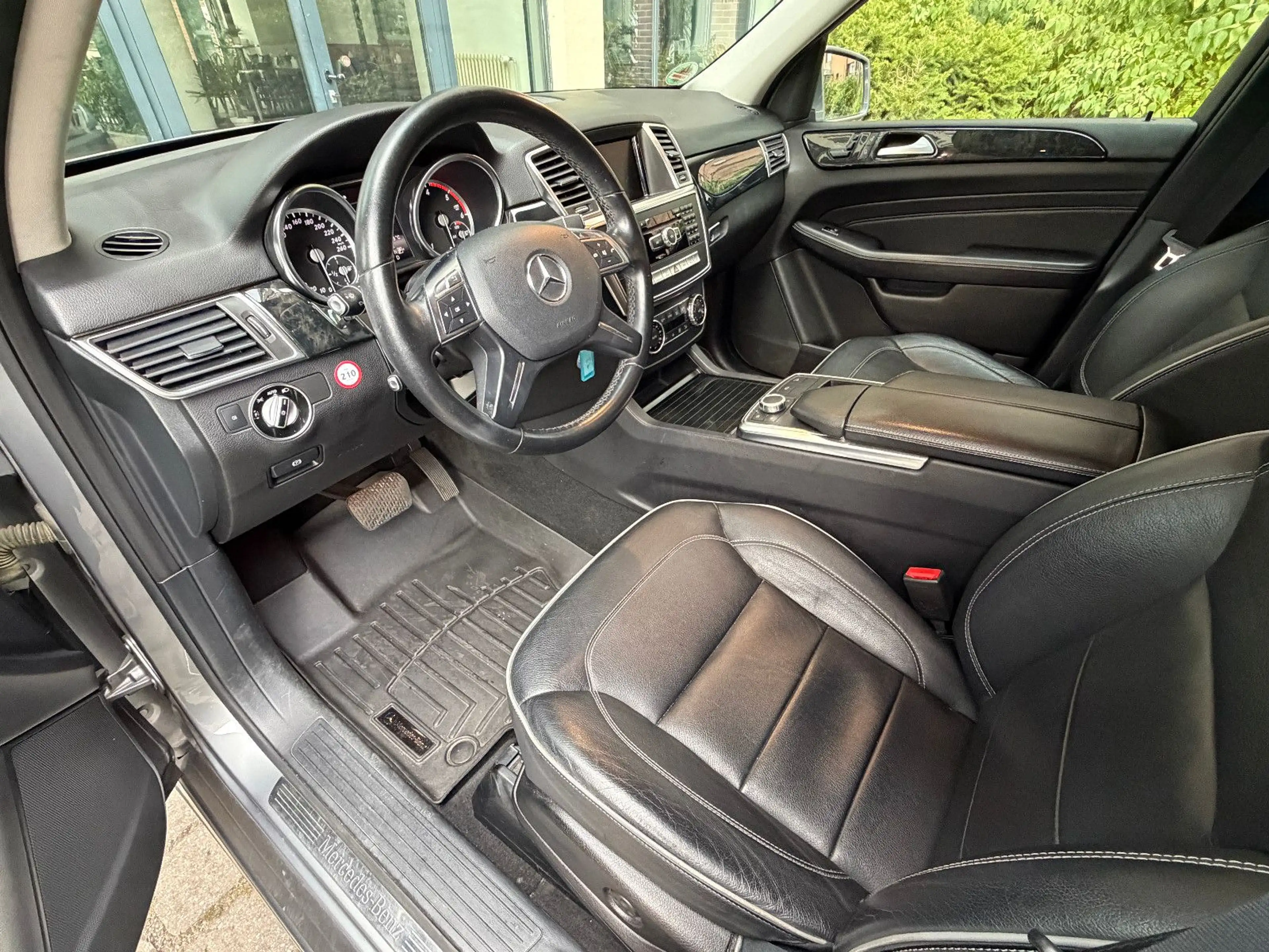 Mercedes-Benz ML 350 CDI BlueTec 4Matic LEDER°NAVI — photo 8