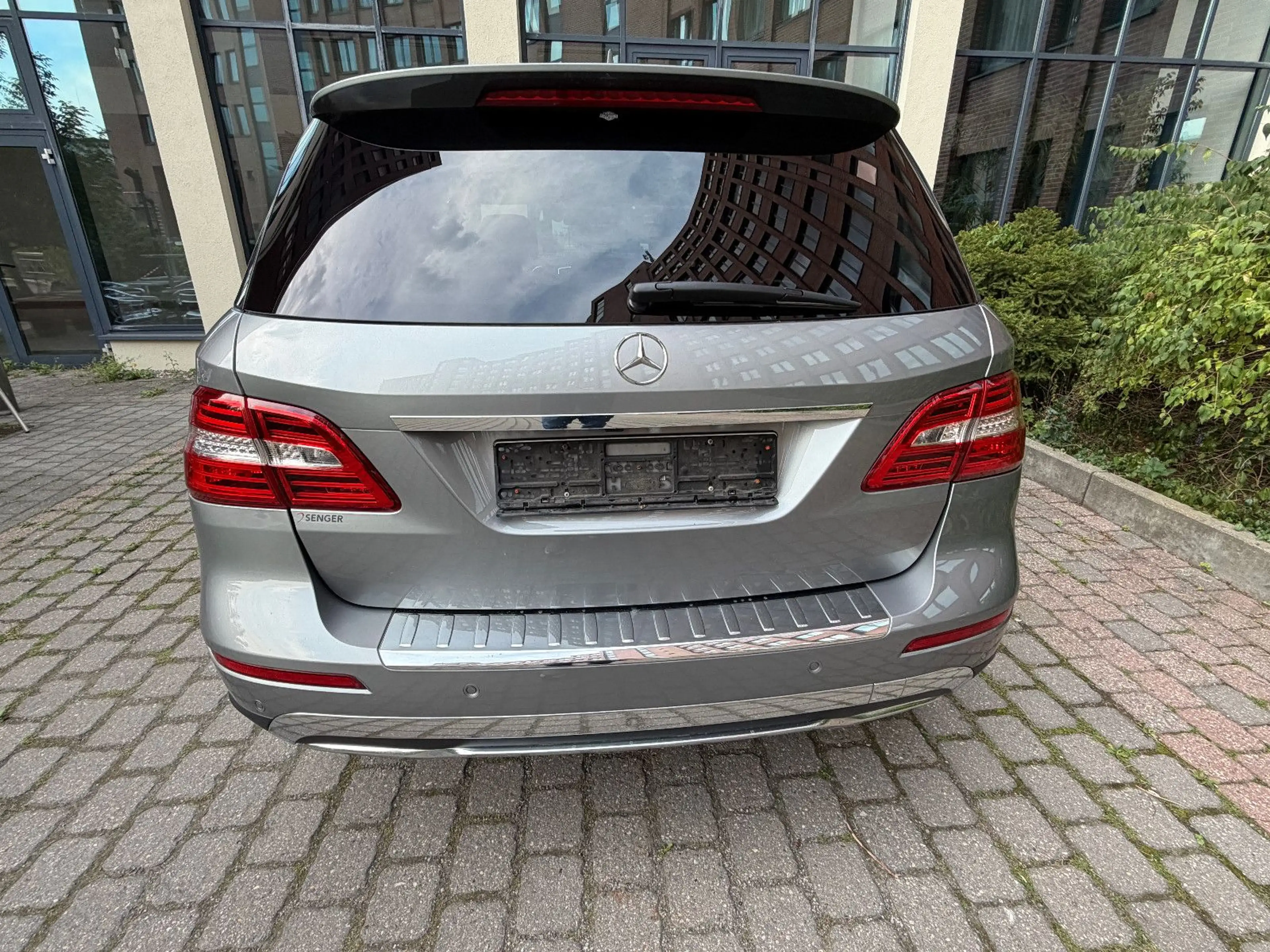 Mercedes-Benz ML 350 CDI BlueTec 4Matic LEDER°NAVI — photo 4