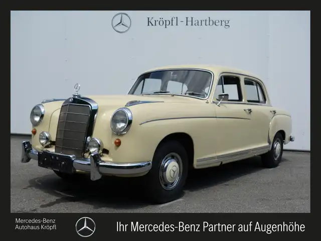 Mercedes-Benz 220 S W180