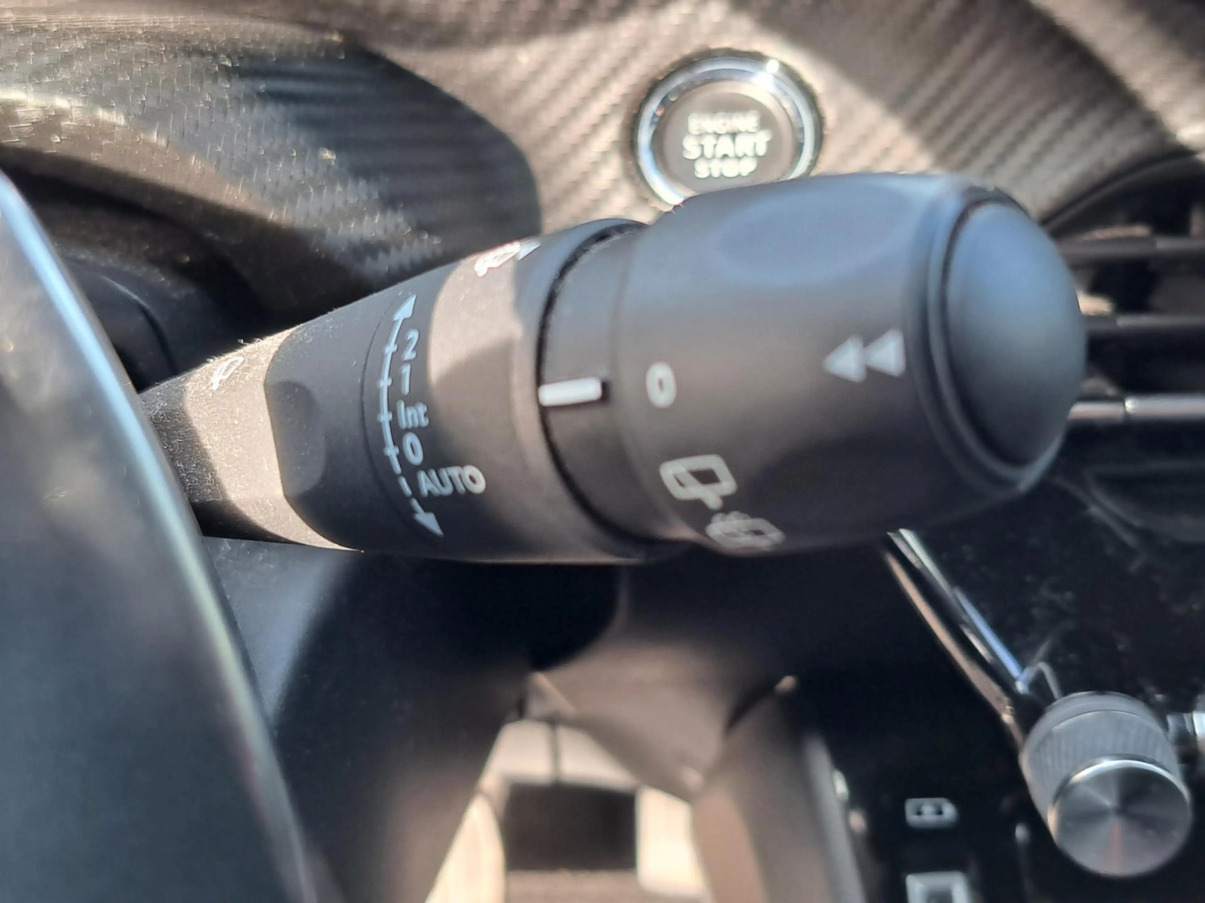 Peugeot 2008 1.2 PureTech Allure Pack - Trekhaak — photo 16