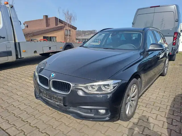BMW 320 d Touring Advantage *Navi* *LED*