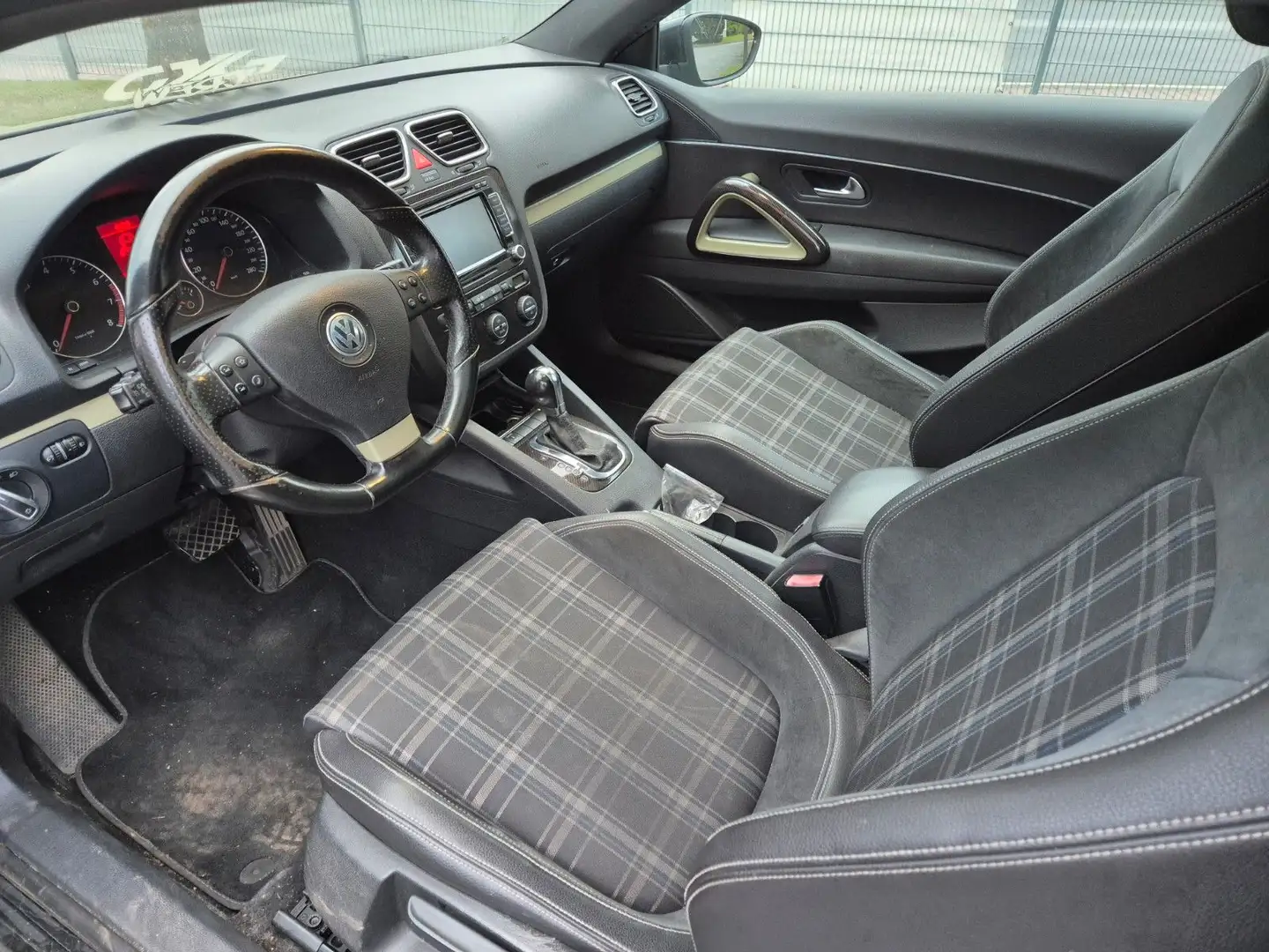 Volkswagen Scirocco 2.0 TSI 147  DSG Pano Navi Noir - 2