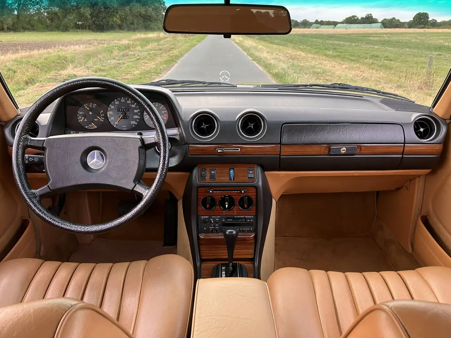 Mercedes-Benz CE 280 // sehr gepflegt, Klima, 4 el. FH, Automatik, TÜV Braun - 2