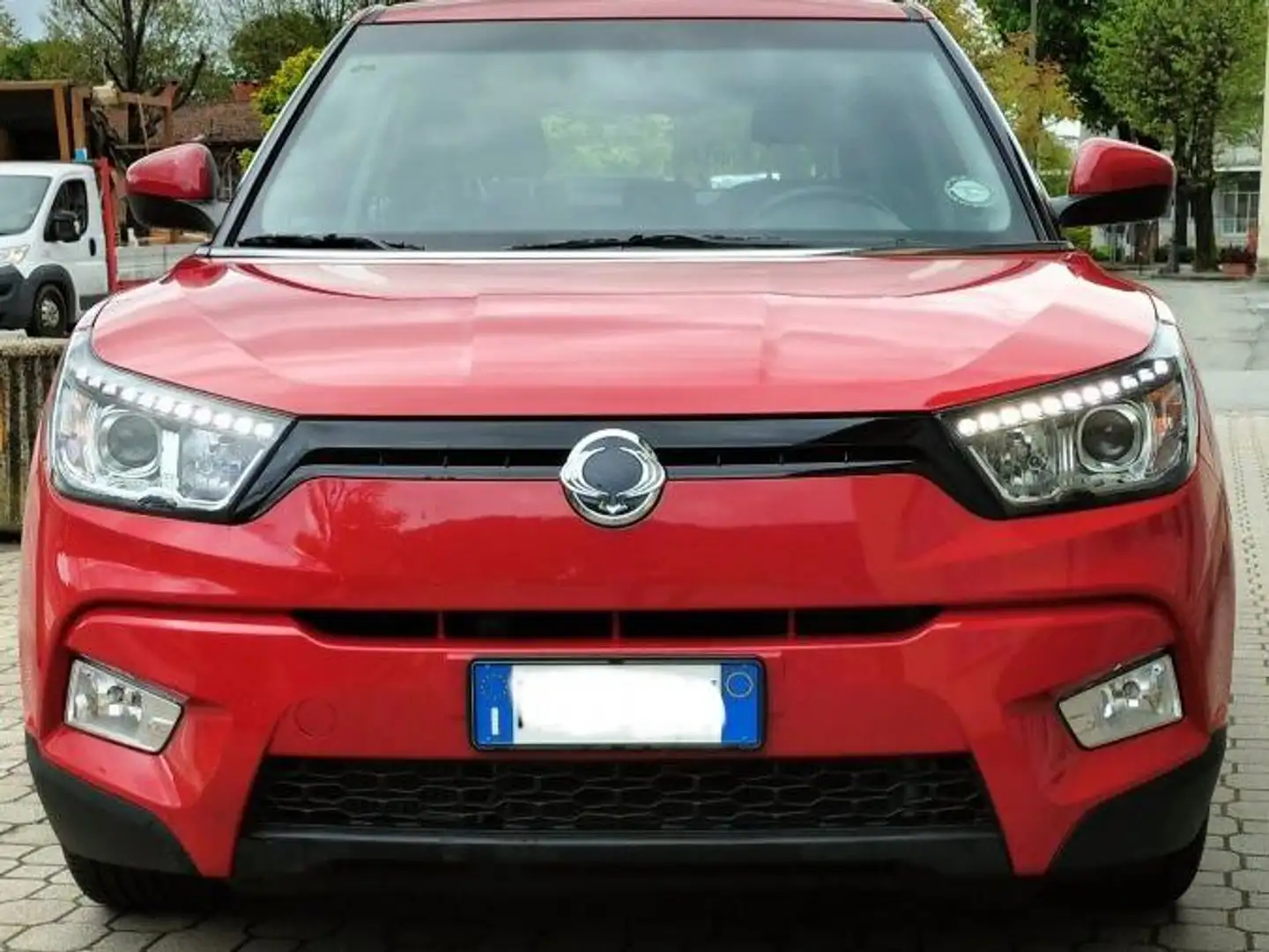 SsangYong Tivoli Tivoli 1.6d Go awd Piros - 1