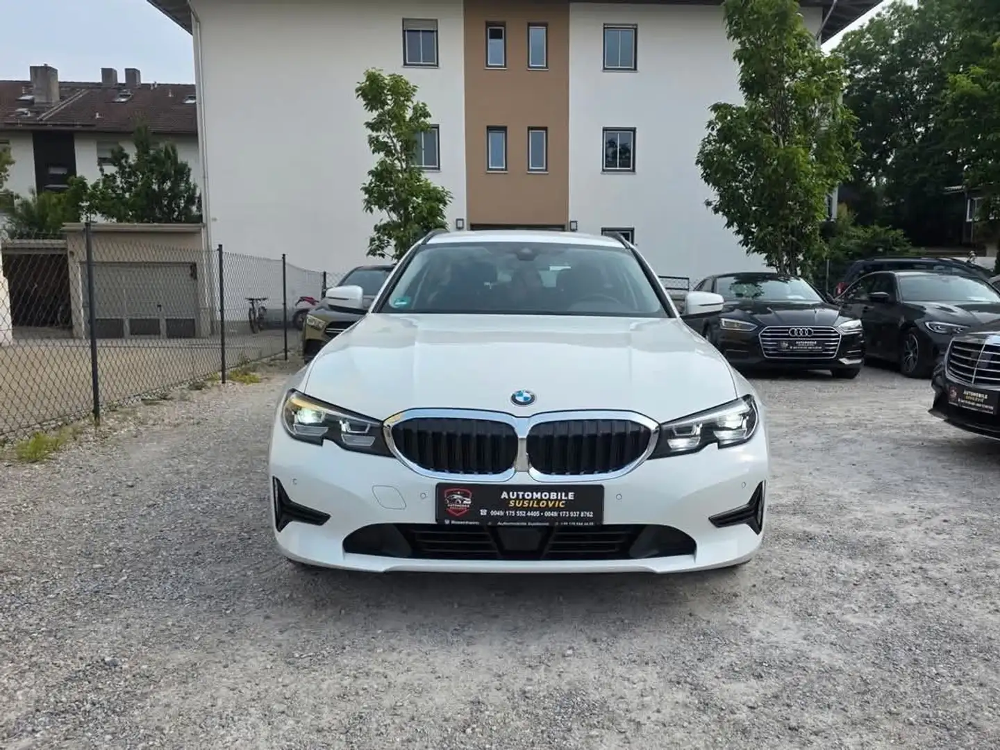 BMW 320 Baureihe 3 Touring 320dxDrive /Touring/Sport Weiß - 1