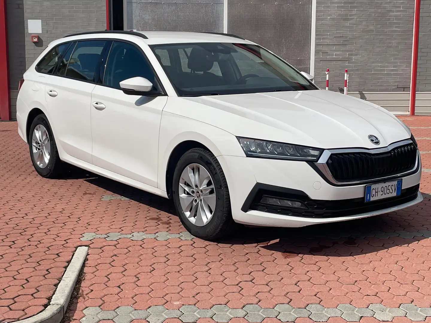 Skoda Octavia Octavia IV Wagon 2.0 tdi evo Ambition 115cv Bianco - 1