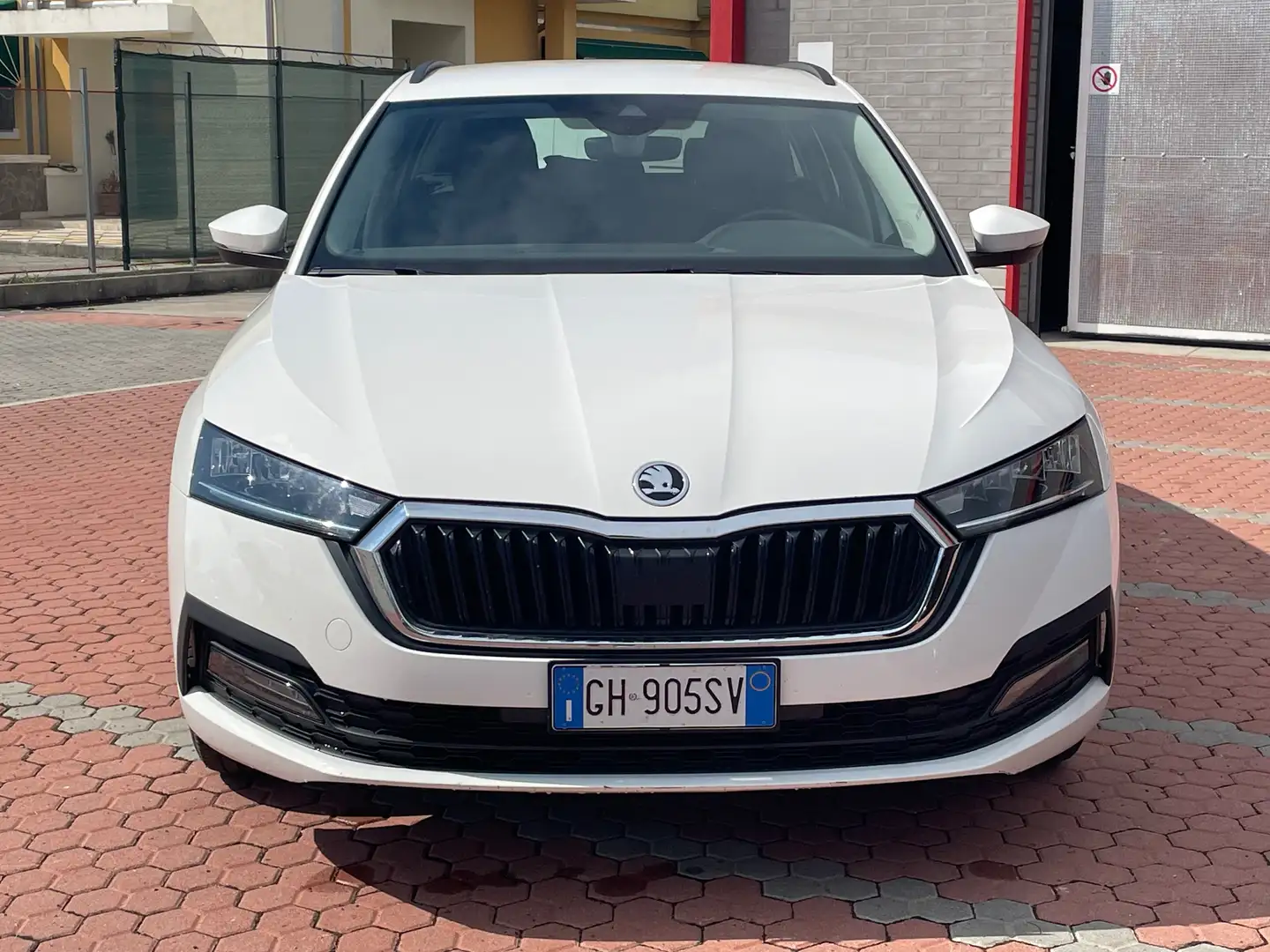 Skoda Octavia Octavia IV Wagon 2.0 tdi evo Ambition 115cv Bianco - 2