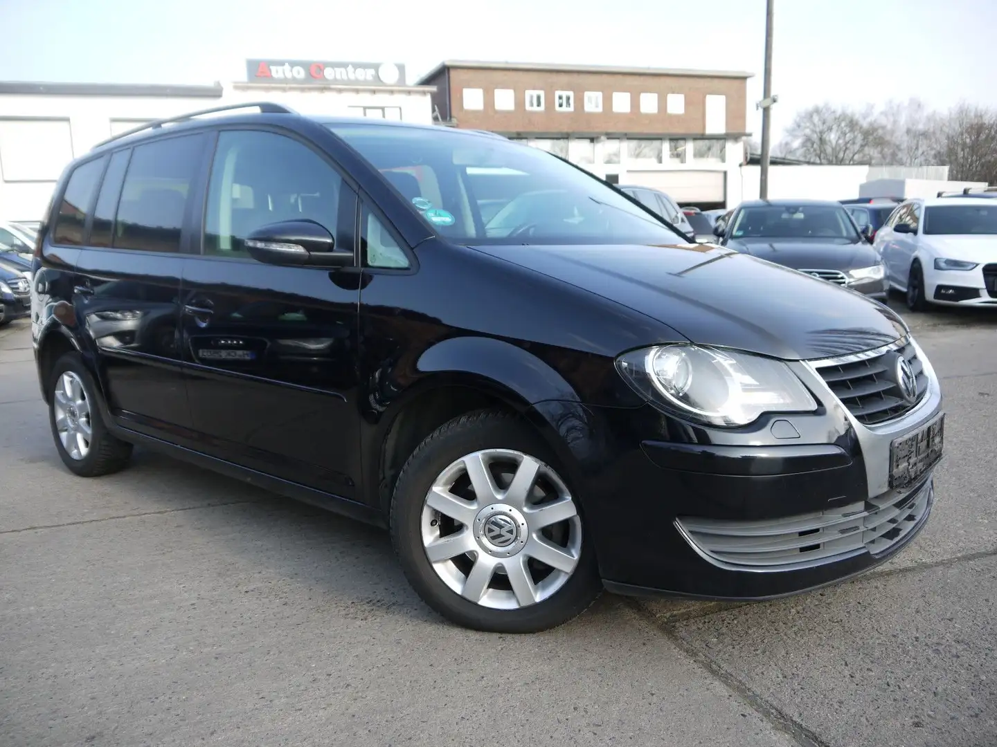 Volkswagen Touran Freestyle/ 7-Sitzer Schwarz - 1