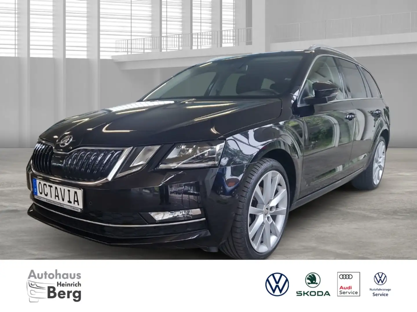 Skoda Octavia Combi Style 1.5 TSI DSG AHK Navi LED ACC Apple Kur Schwarz - 1