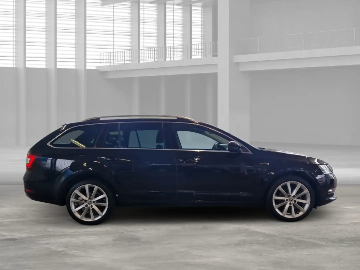 Skoda Octavia Combi Style 1.5 TSI DSG AHK Navi LED ACC Apple Kur Schwarz - 2