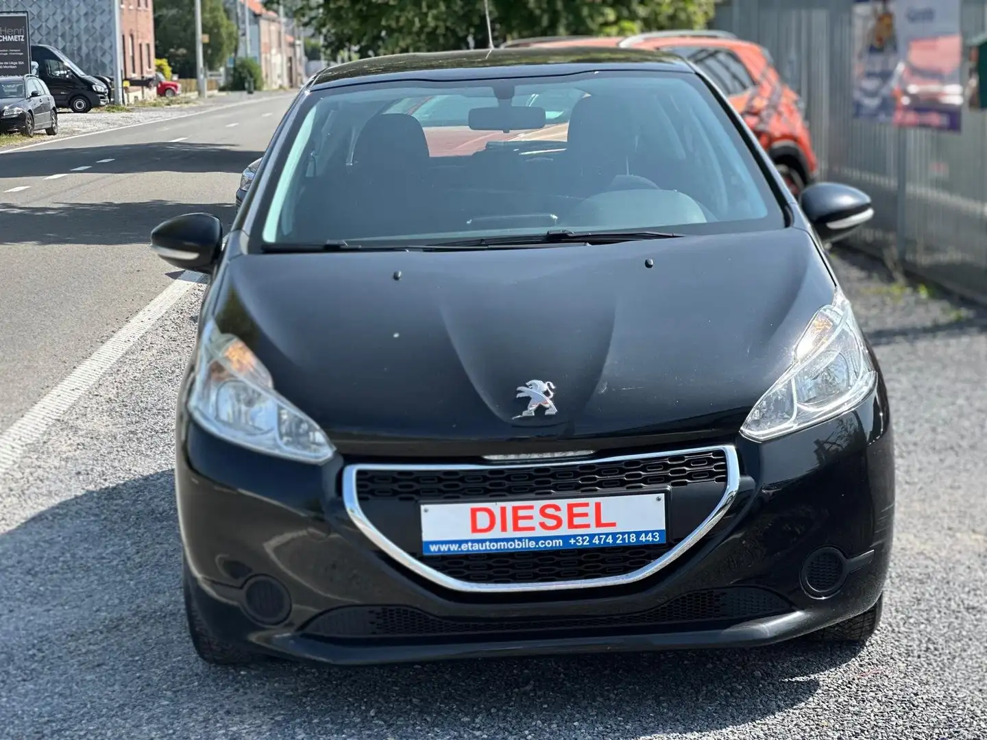 Peugeot 208 1.4 HDi *GPS*CARNET* Noir - 1