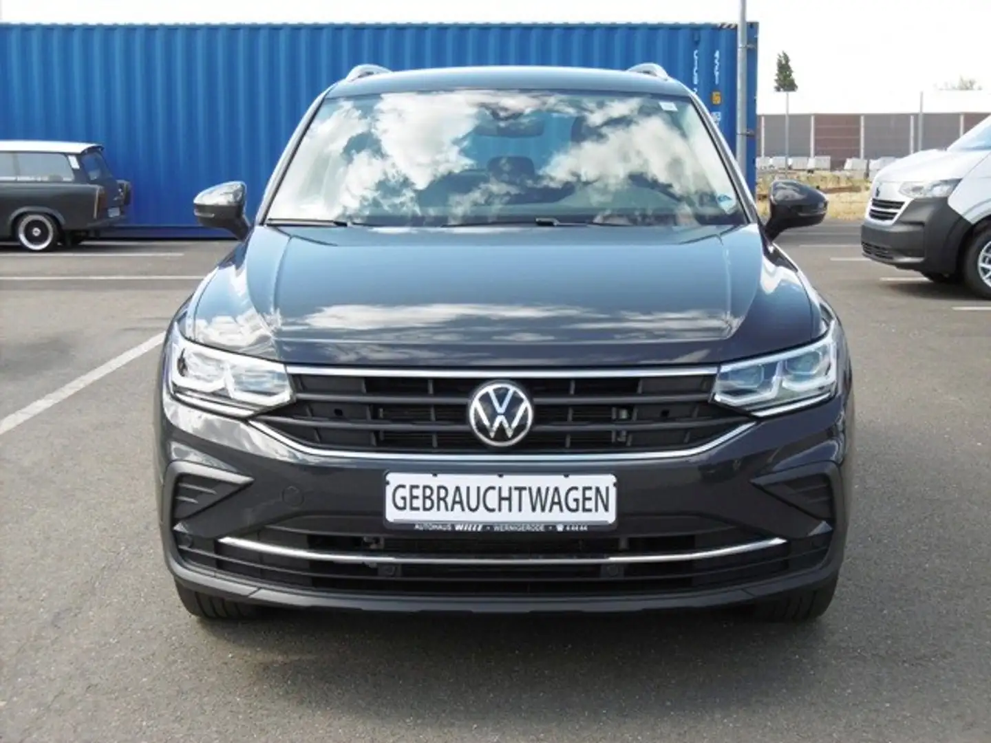 Volkswagen Tiguan 2.0 TDI Life Klima Navi Rückfahrkamera Grijs - 2