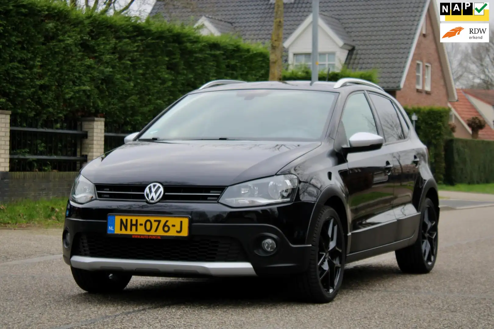 Volkswagen Polo Cross 1.2 TSI 90 PK | CLIMATRONIC | ZEER MOOIE GOED ONDE Zwart - 1