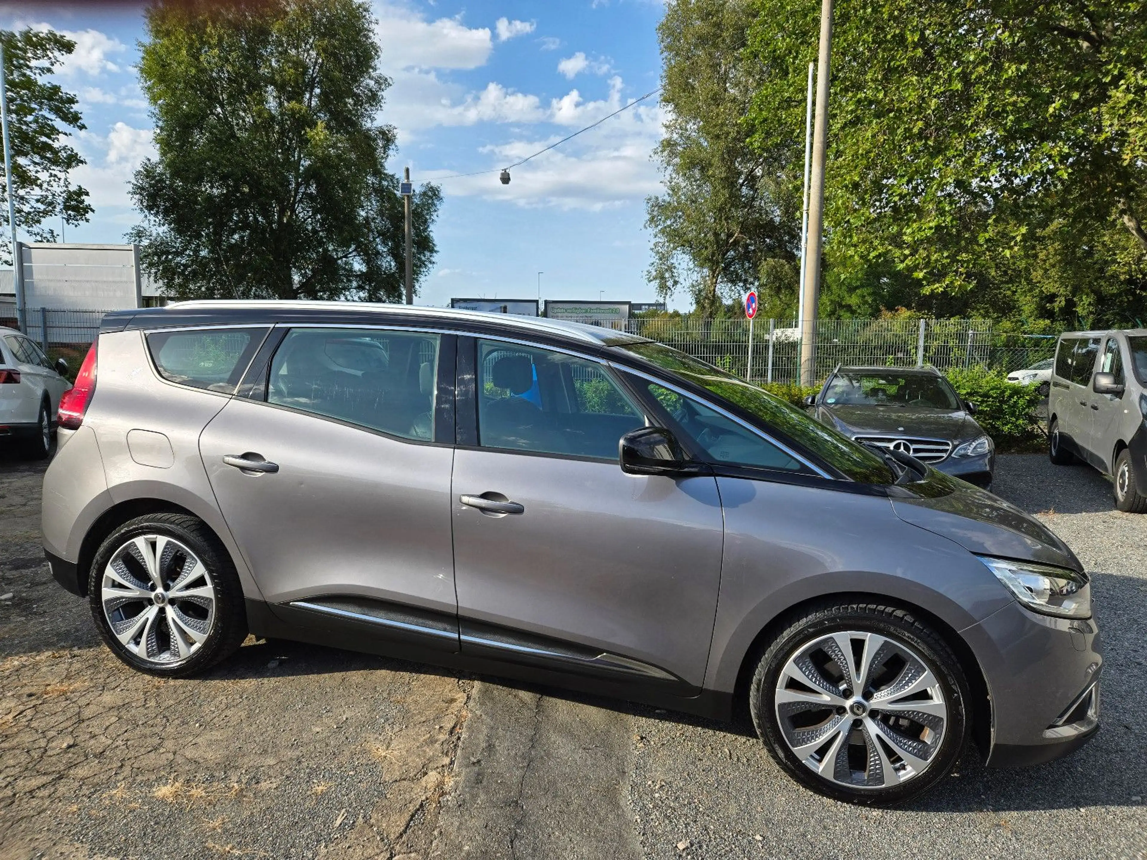 Renault Grand Scenic / 7 Sitzer — photo 6