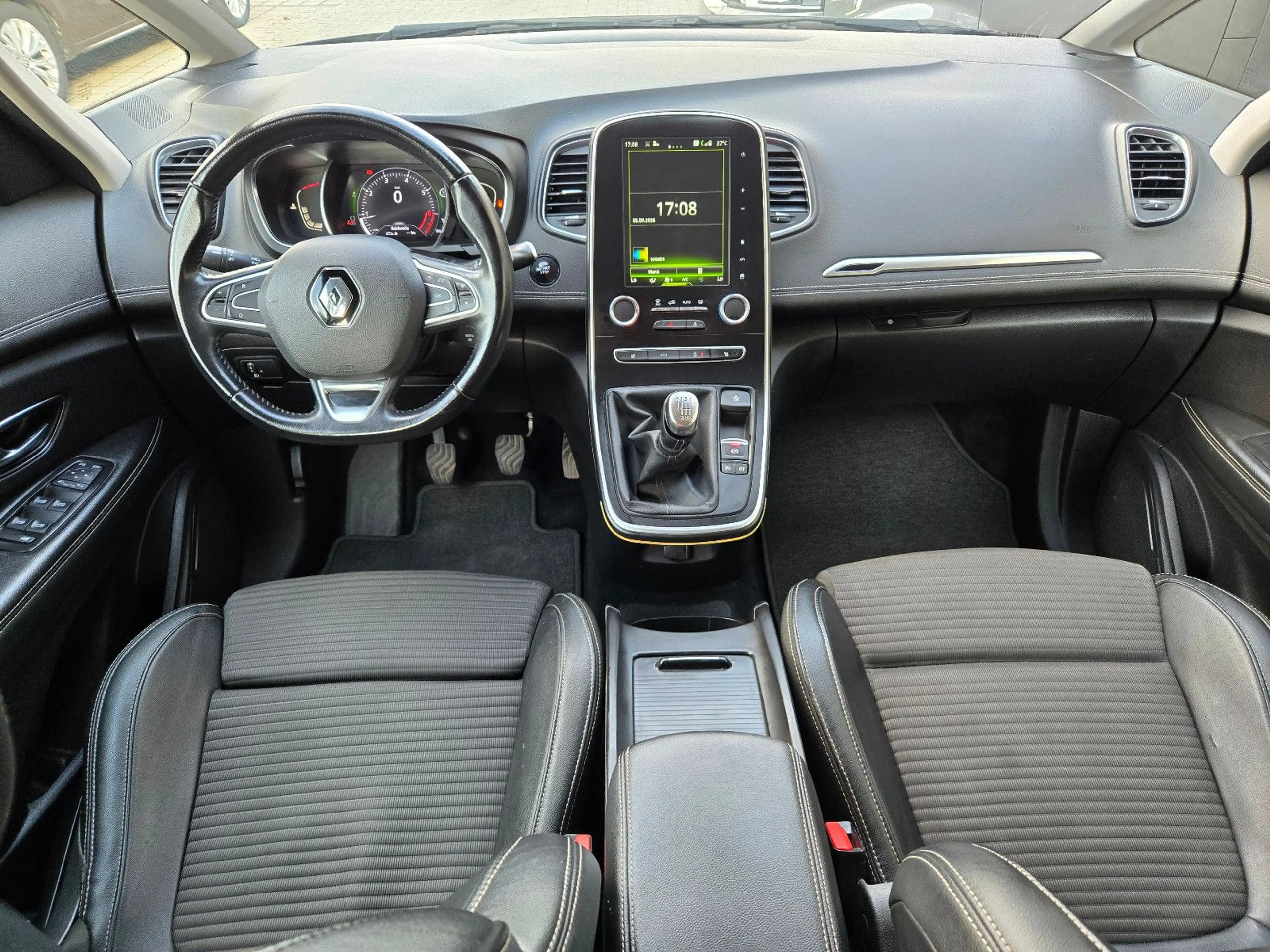 Renault Grand Scenic / 7 Sitzer — photo 14