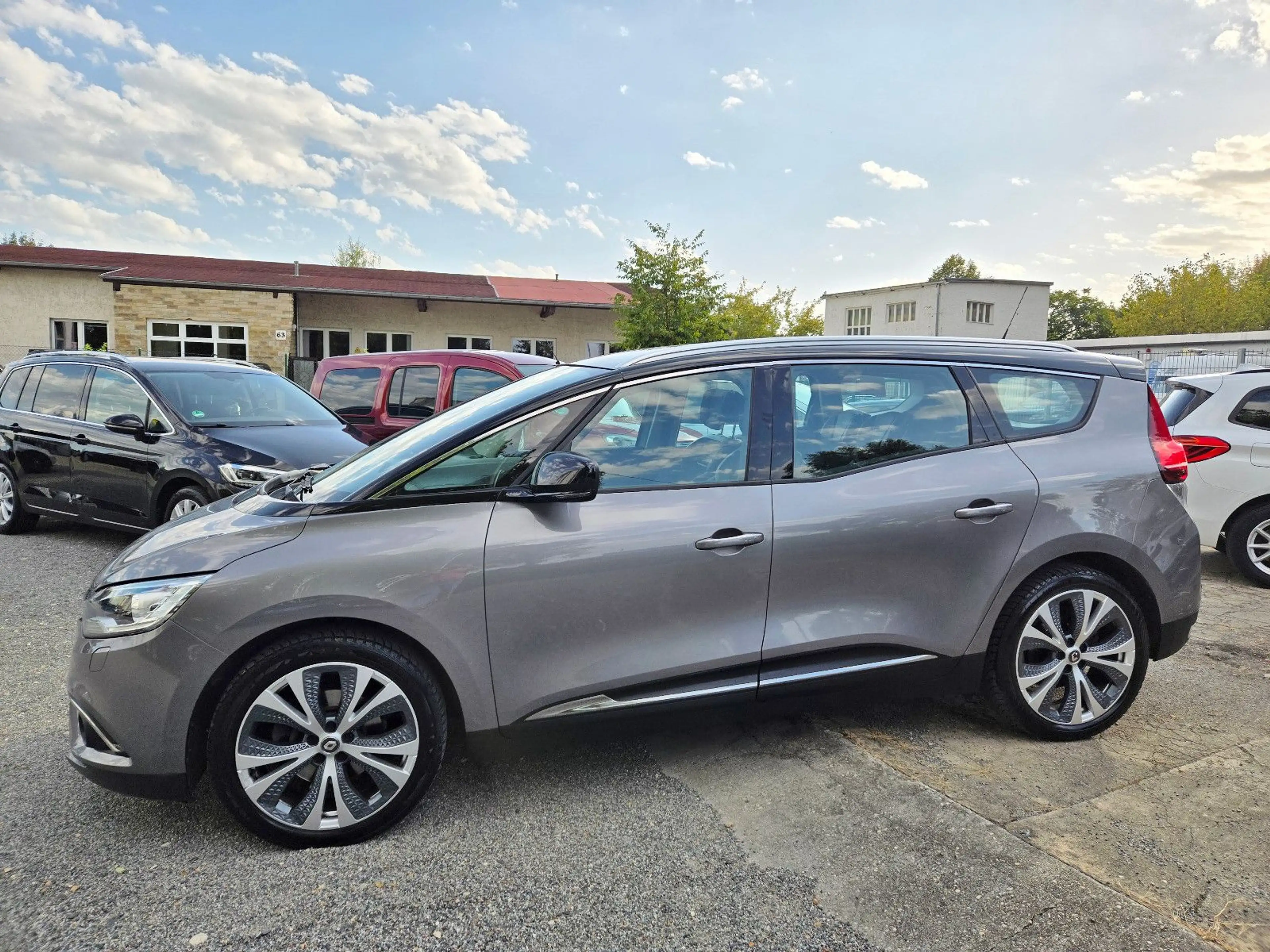 Renault Grand Scenic / 7 Sitzer — photo 3