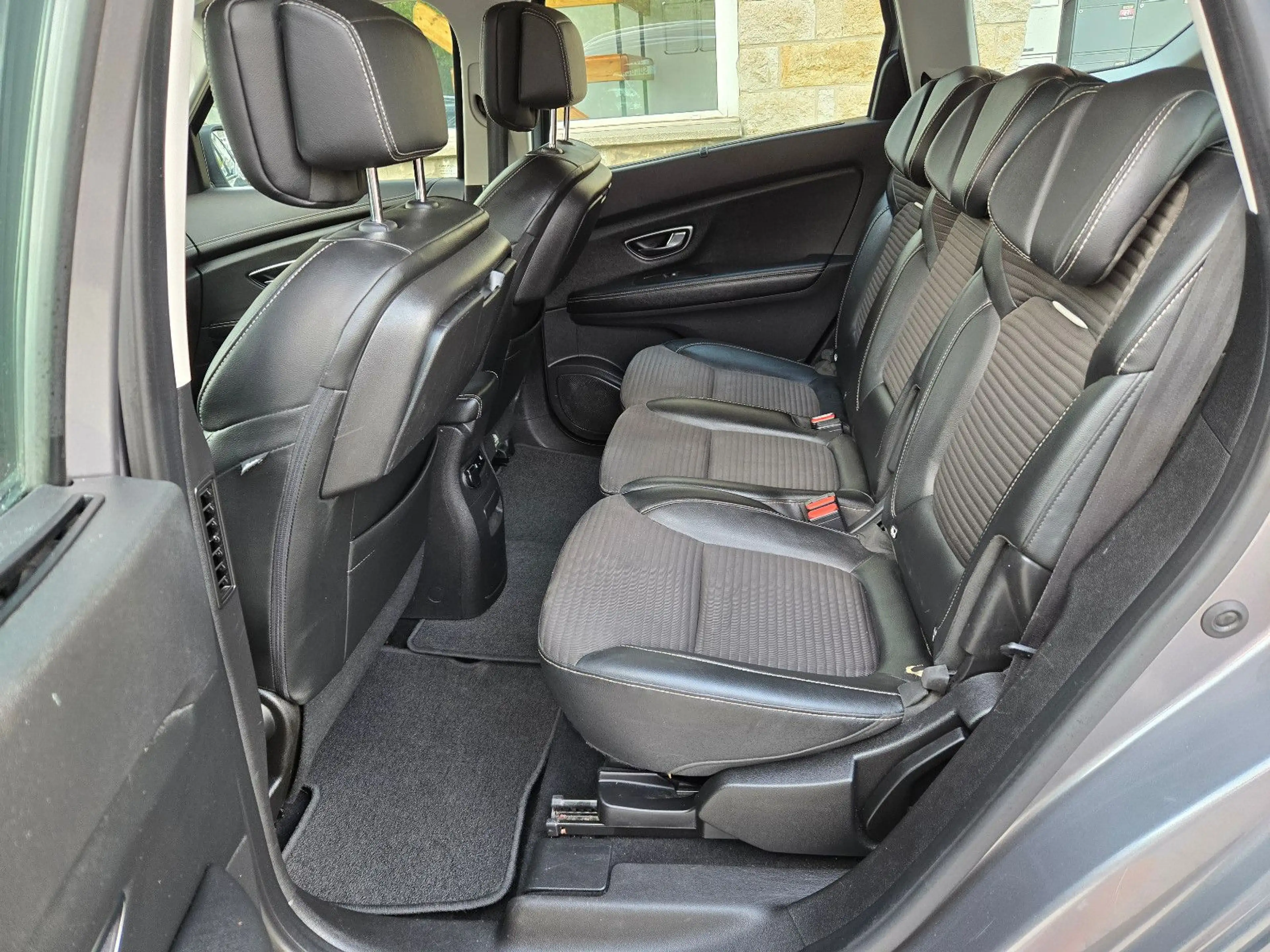 Renault Grand Scenic / 7 Sitzer — photo 12