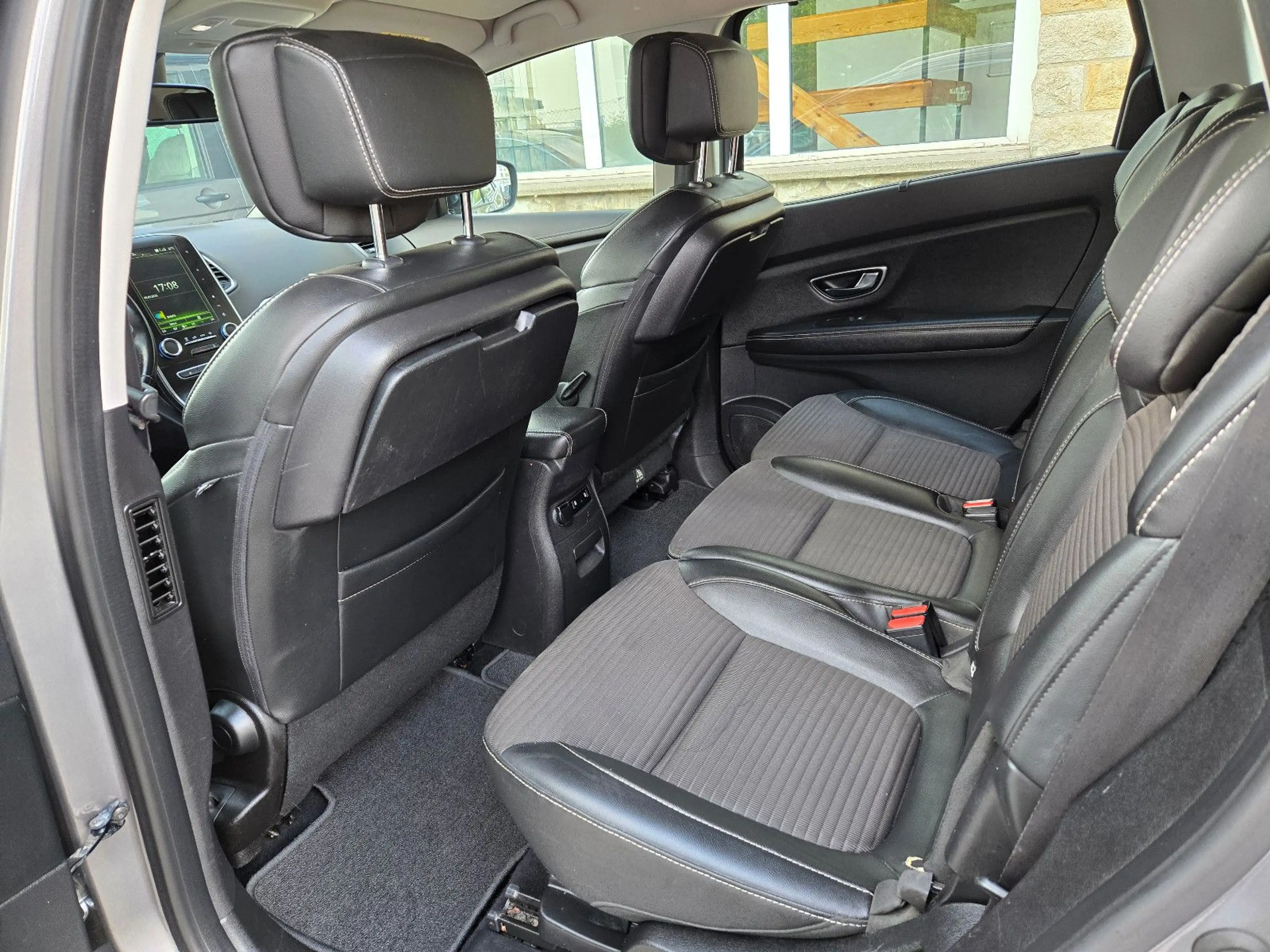 Renault Grand Scenic / 7 Sitzer — photo 13