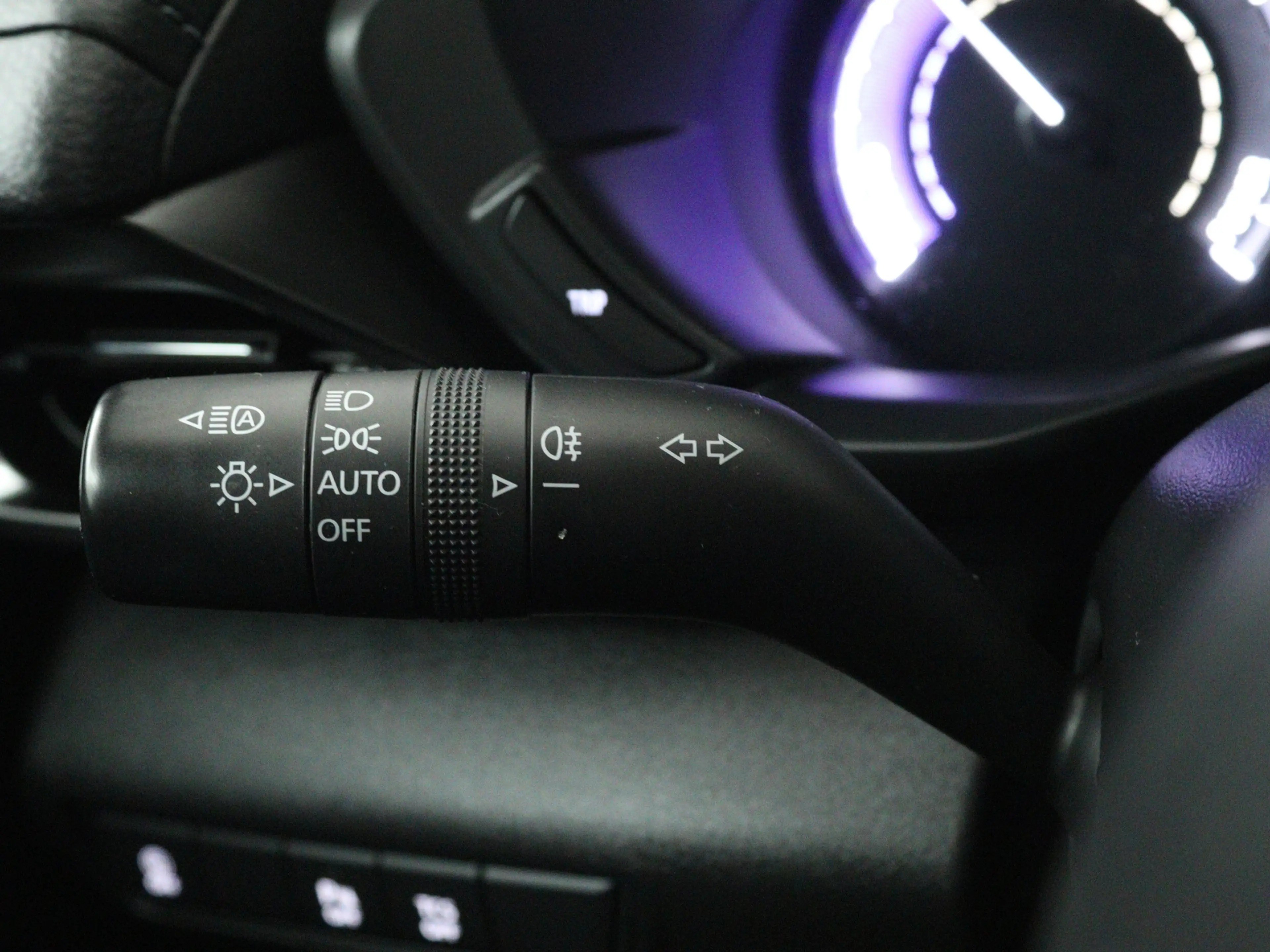 Mazda MX-30 e-SkyActiv EV 145 Advantage 36 kWh Onderweg-naar-d — photo 11