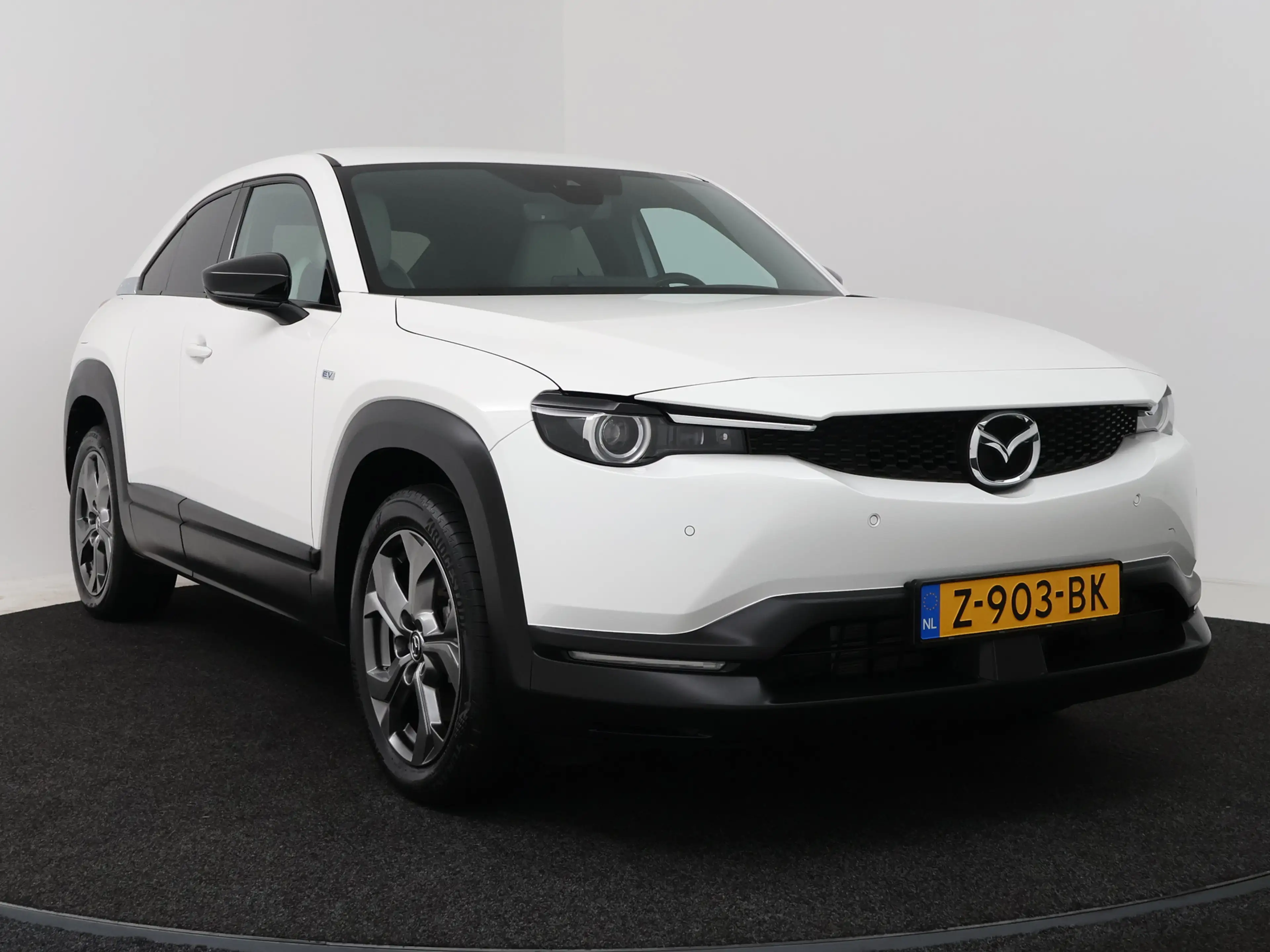 Mazda MX-30 e-SkyActiv EV 145 Advantage 36 kWh Onderweg-naar-d — photo 15