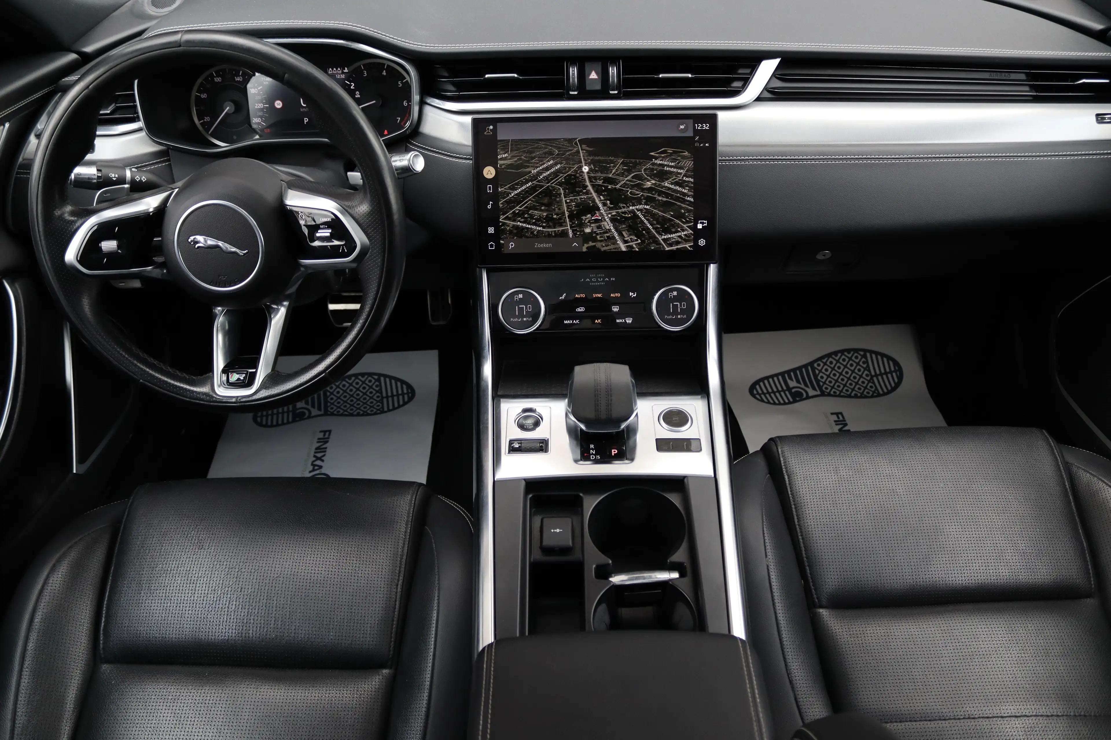 Jaguar XF Sportbrake R-Dynamic BTW Cam Pano Navi Garantie — photo 7