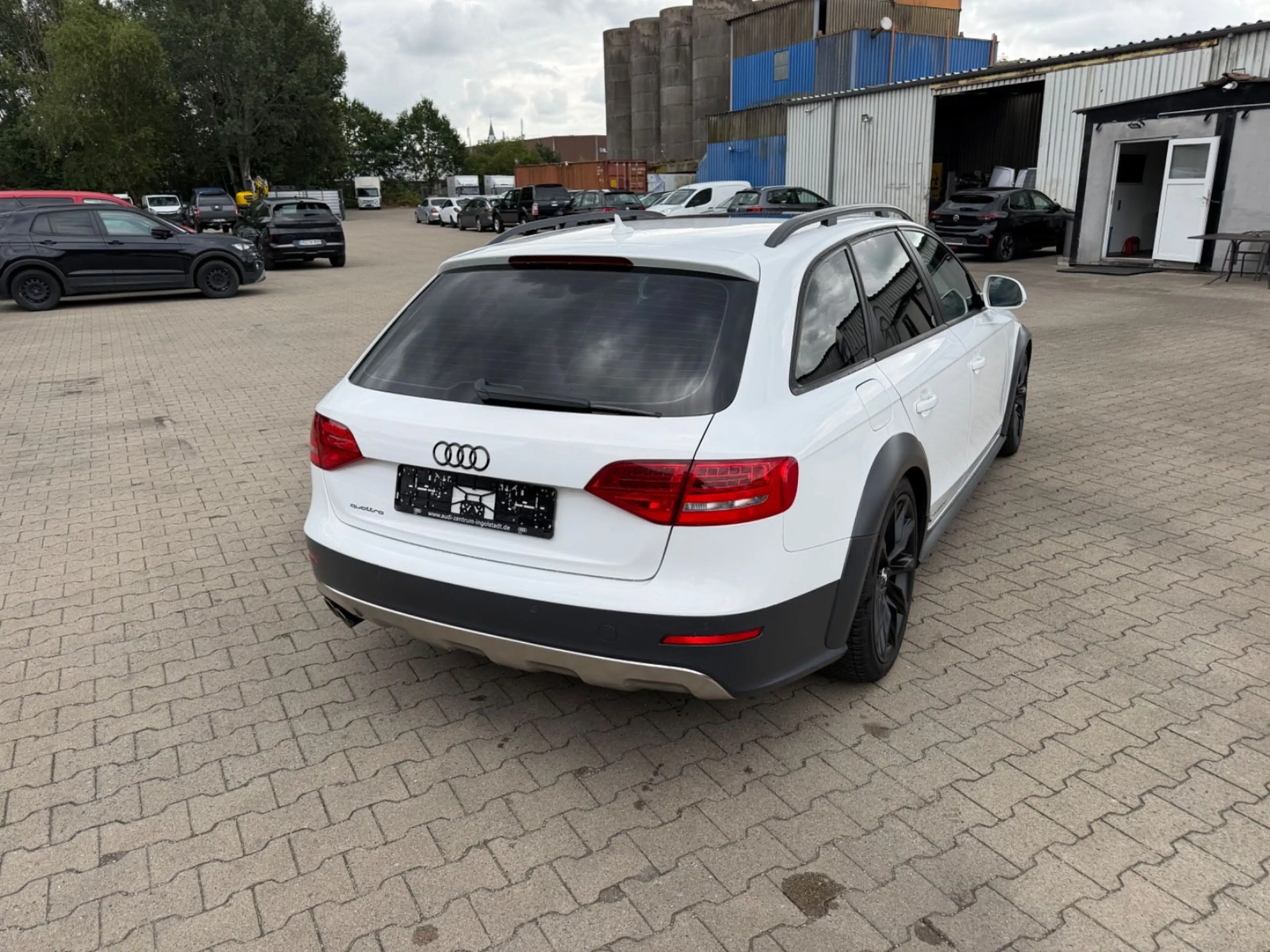 Audi A4 allroad quattro 2.0 TDI/EURO5/TEMPOMAT/XENON — photo 5
