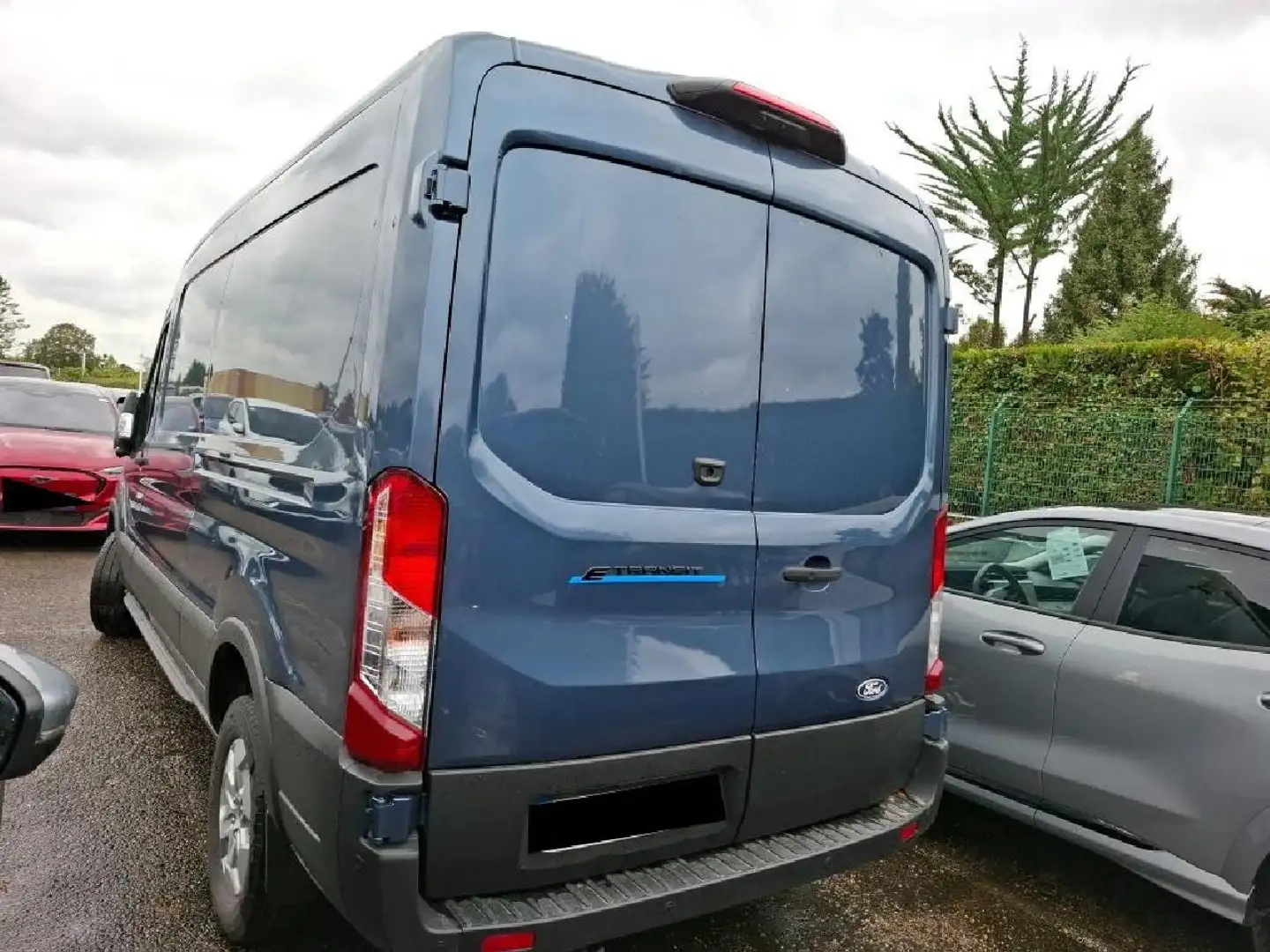 Ford Transit L3H2 Trend 89kWh 184 PS Blau - 2