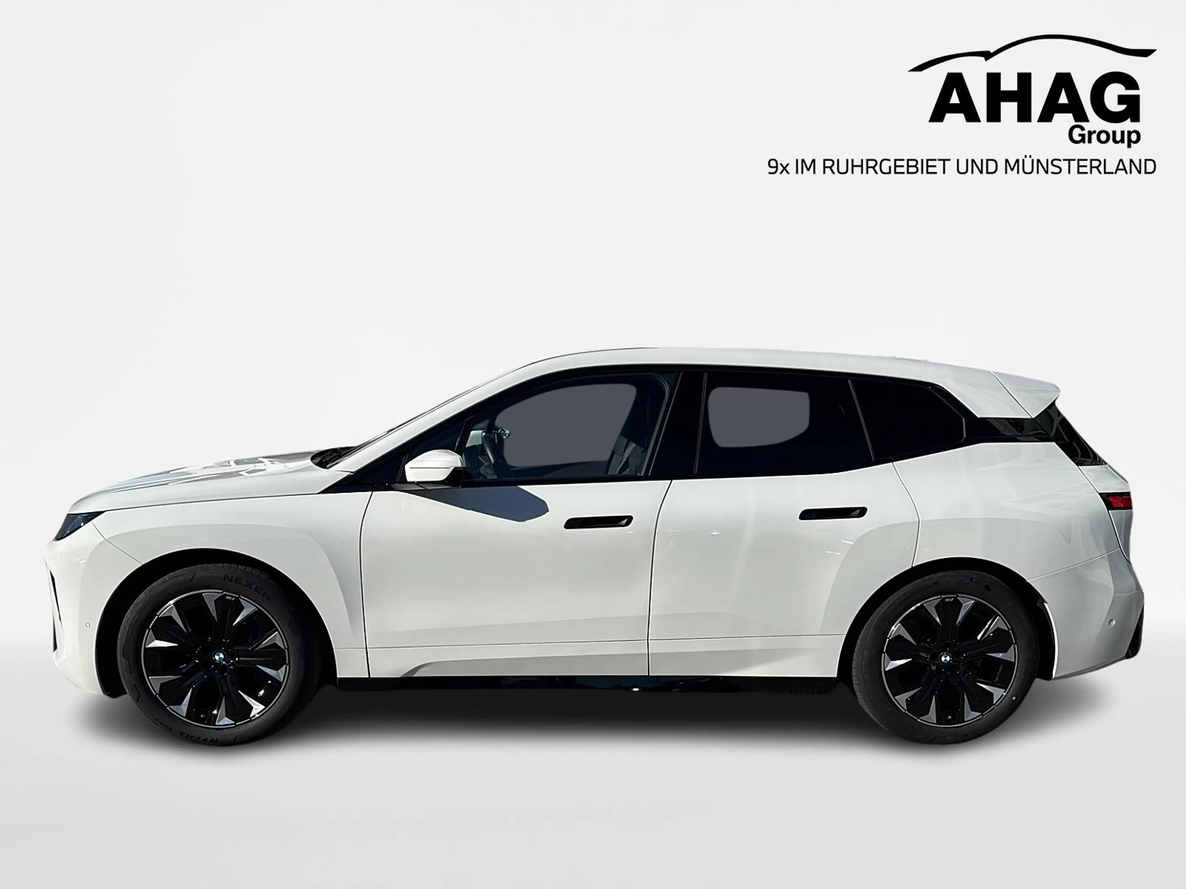 BMW iX xDrive45  M Sport AHK Sitzbelüf 360° ACC H/K — photo 6