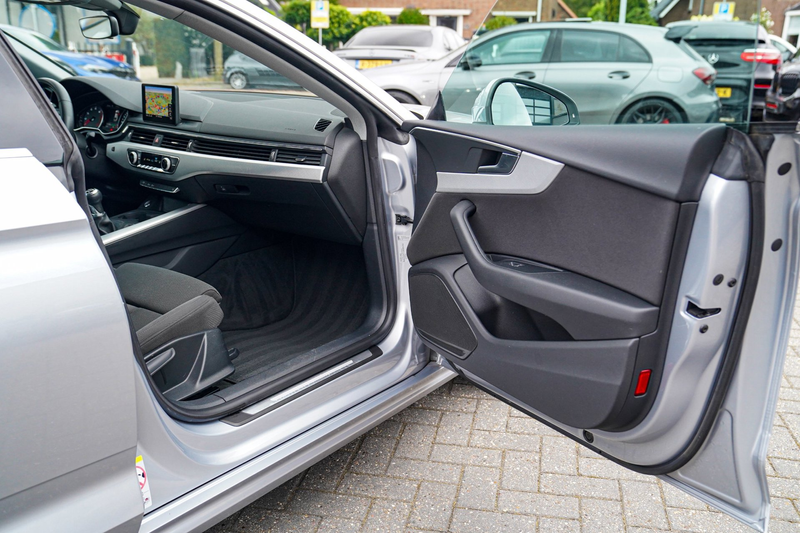 Audi A5 Sportback 2.0 TFSI MHEV Sport | Navigatie | Elektr — photo 23