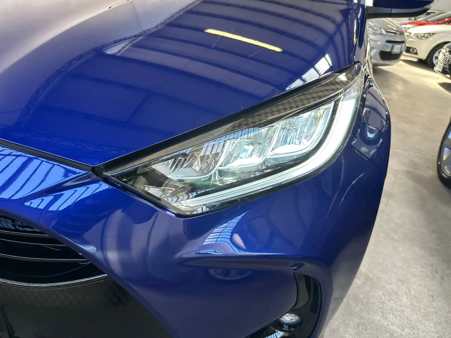 Toyota Yaris Yaris 1.5h Trend Blue - 2