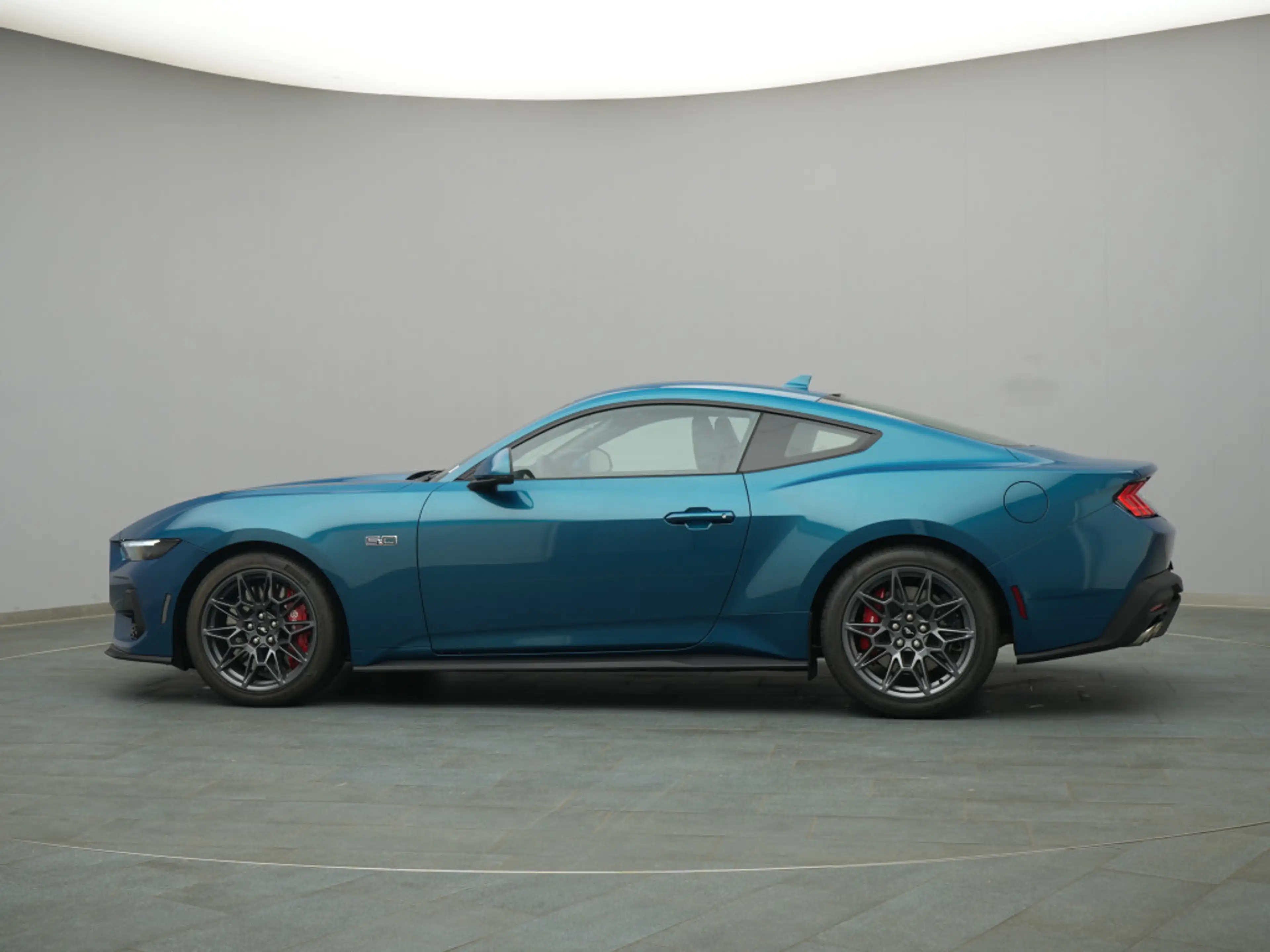 Ford Mustang GT Coupé V8 446PS Aut./MagneRide — photo 3