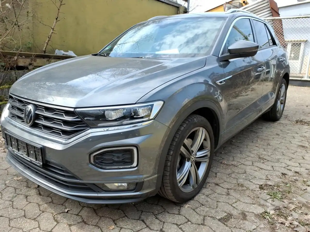Volkswagen T-Roc 1.5 TSI DSG R-LINE +AHK +LED +ACC +CARPLAY +SHZ + 3