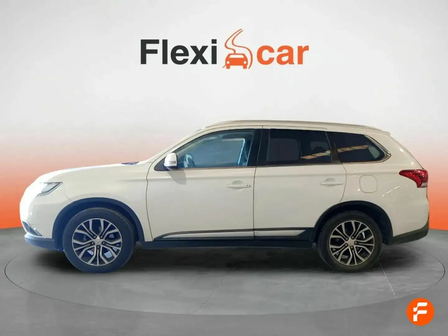 Mitsubishi Outlander 220DI-D Motion 2WD 7pl. Blanco - 2