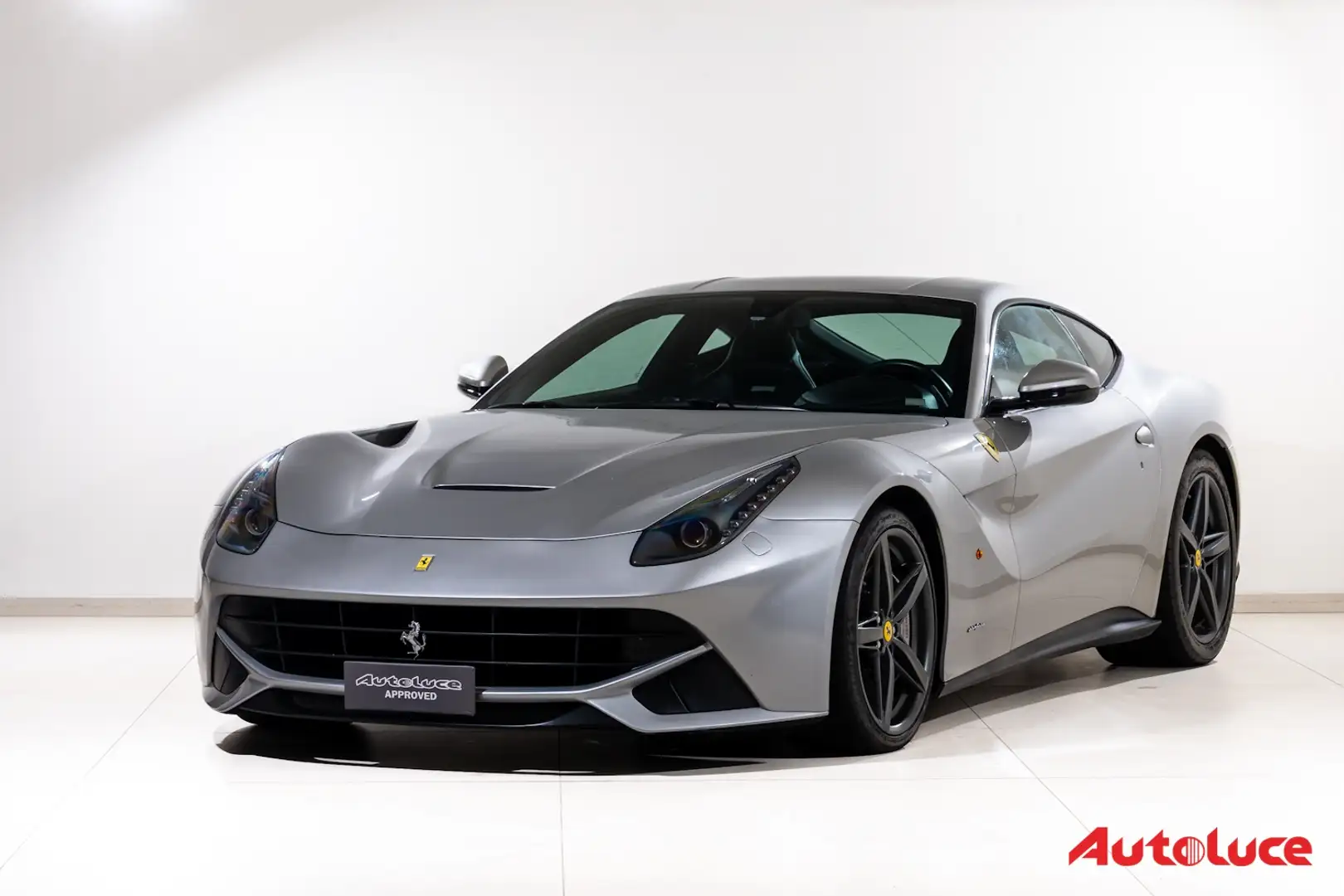 Ferrari F12 Berlinetta | Italiana | Sollevatore di disimpegno Argento - 1