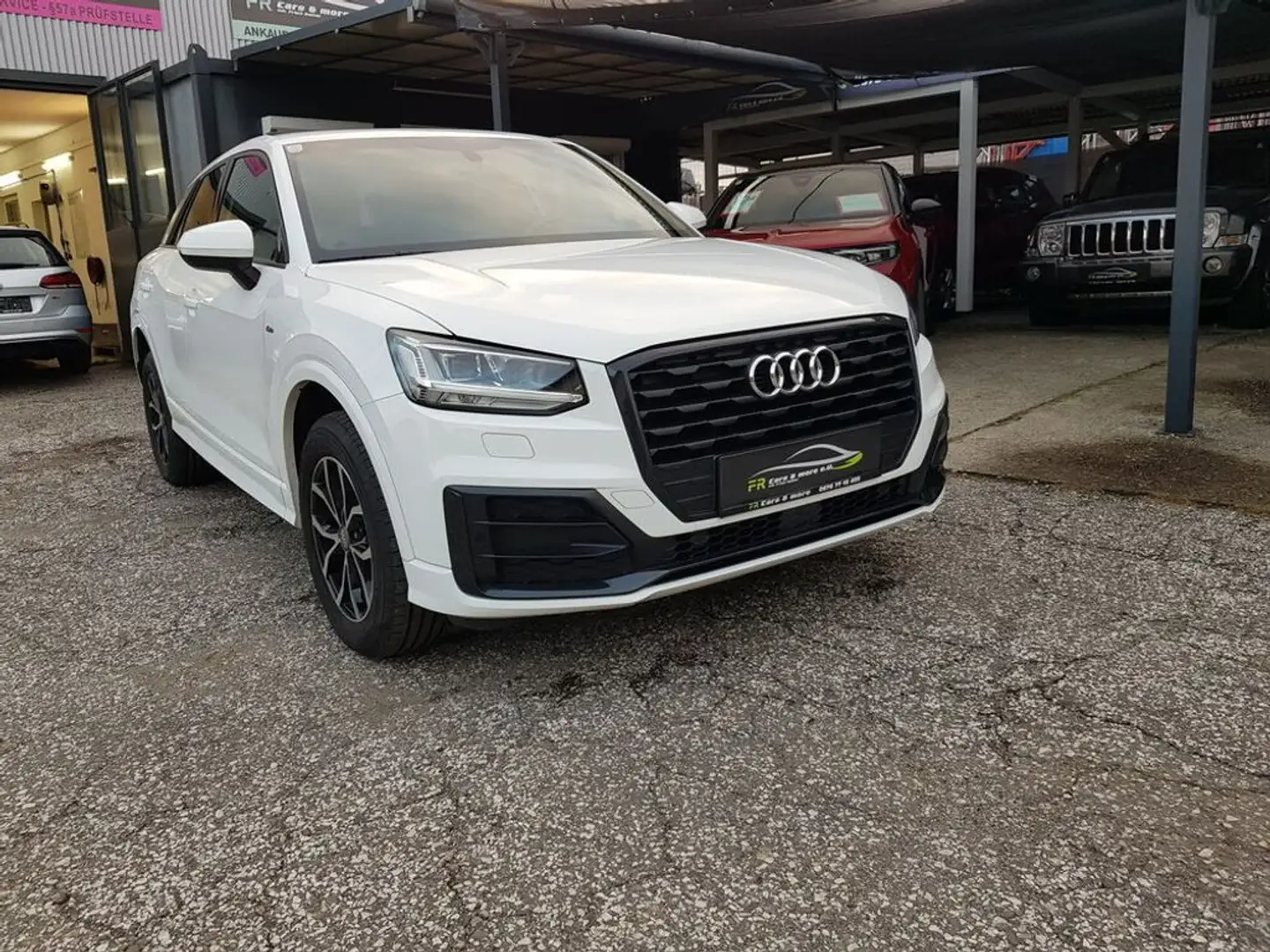 Audi Q2 30 TFSI S-Line // Voll-LED // Weiß - 1