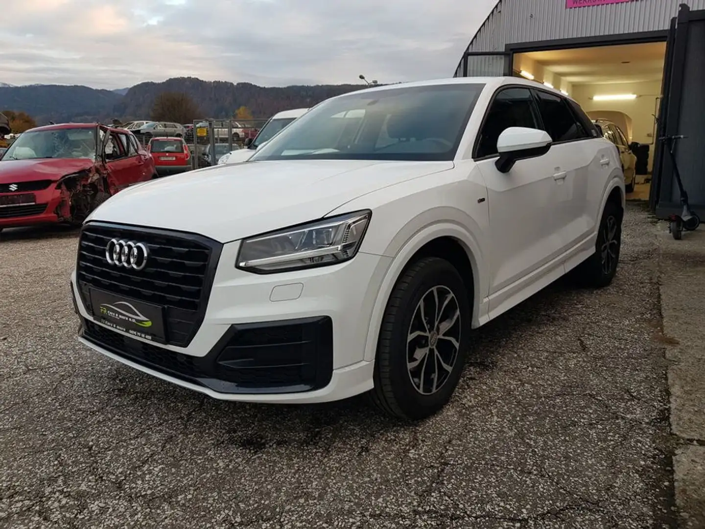 Audi Q2 30 TFSI S-Line // Voll-LED // Weiß - 2