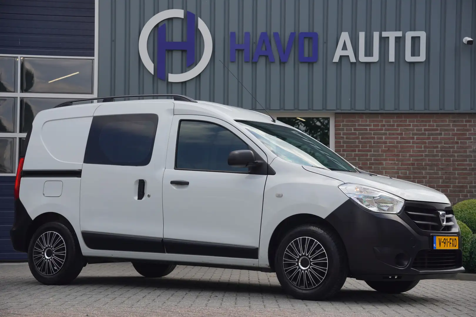 Dacia Dokker 1.6 MPI, AIRCO, CAMERA, BTW-VRIJ / MARGE Wit - 1