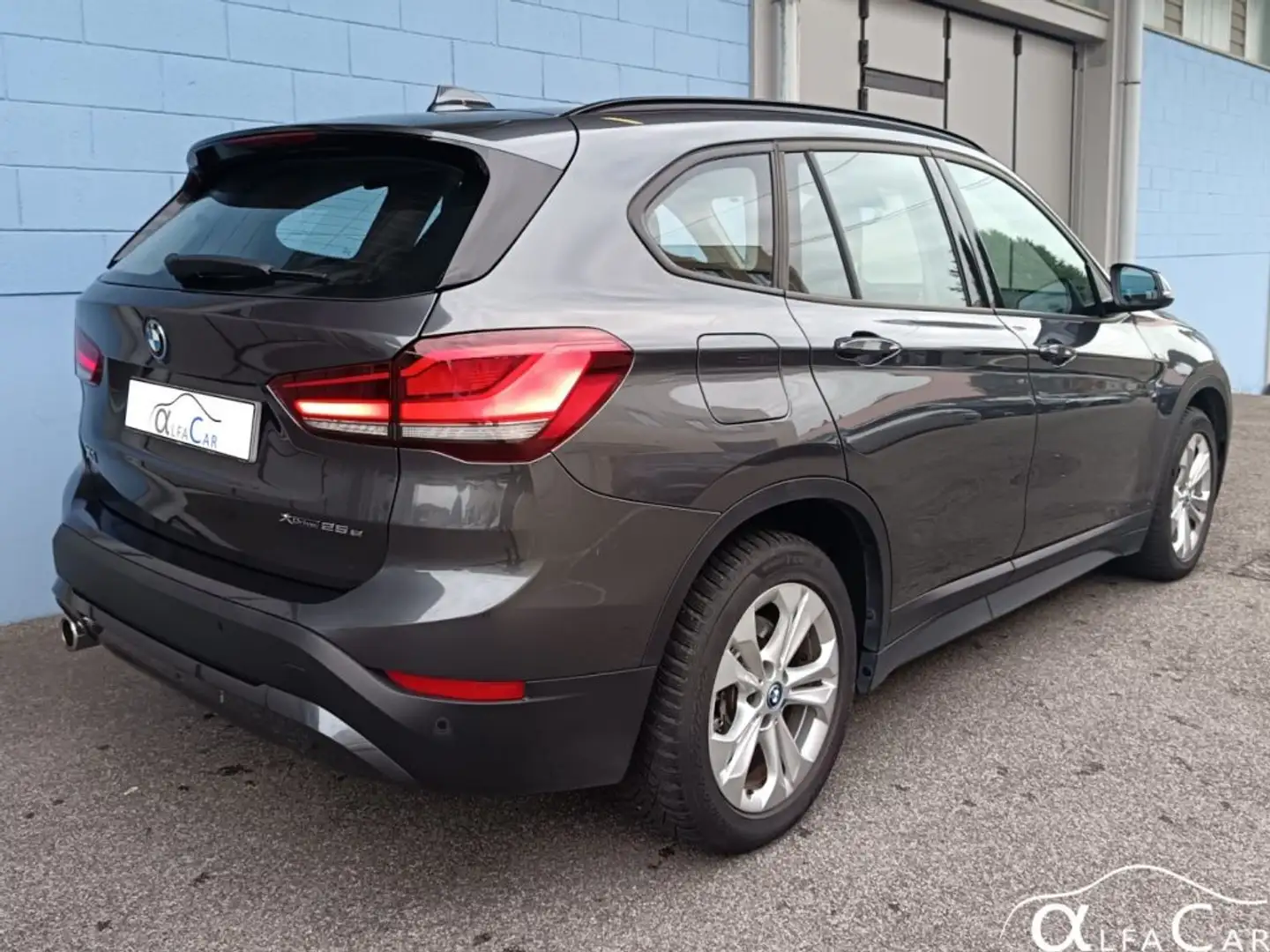 BMW X1 xDrive25e Business Advantage Grigio - 2