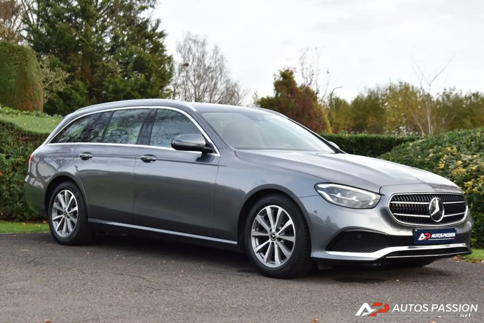 Mercedes-Benz E 200 d Business Solution Limited | Light Pack | DAB Gris - 2