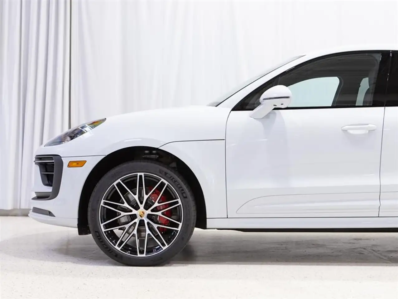 Porsche Macan снимка Porsche Macan