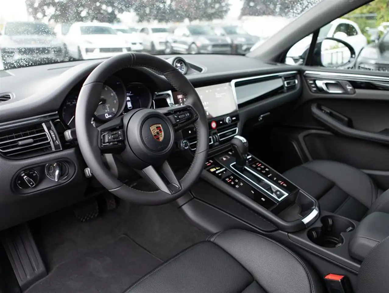 Porsche Macan снимка Porsche Macan