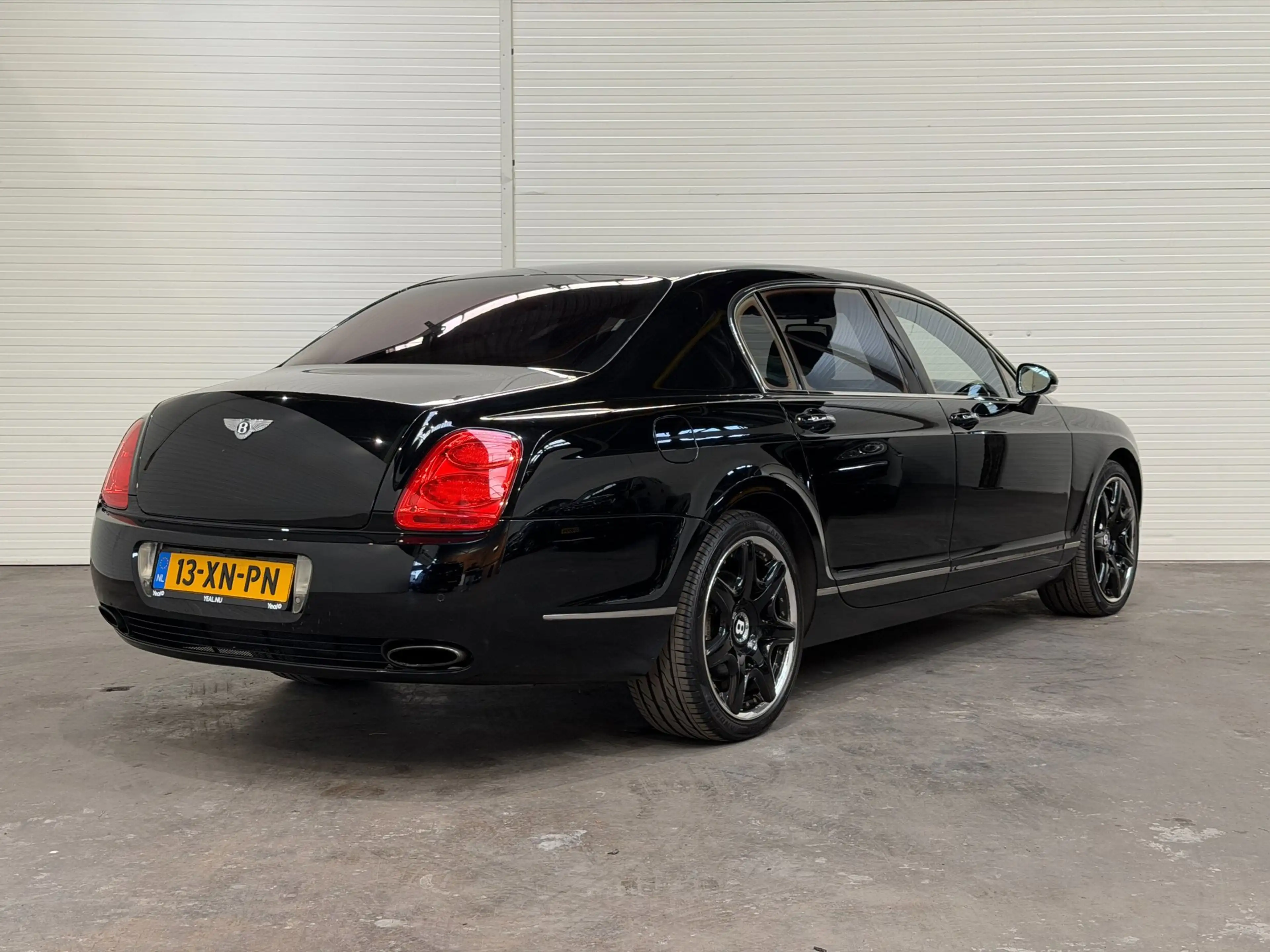 Bentley Flying Spur Continental 6.0 W12 — photo 3