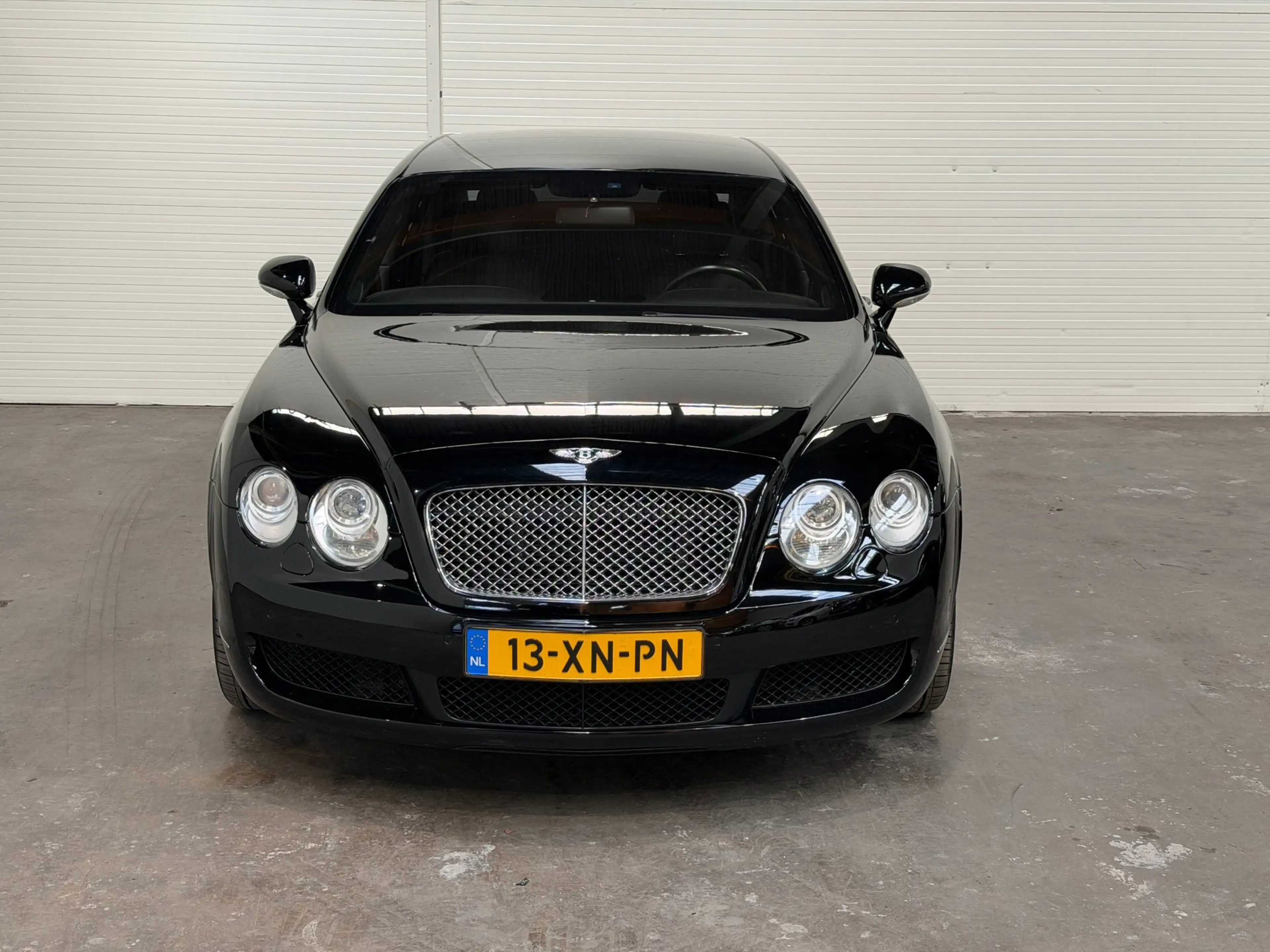 Bentley Flying Spur Continental 6.0 W12 — photo 11