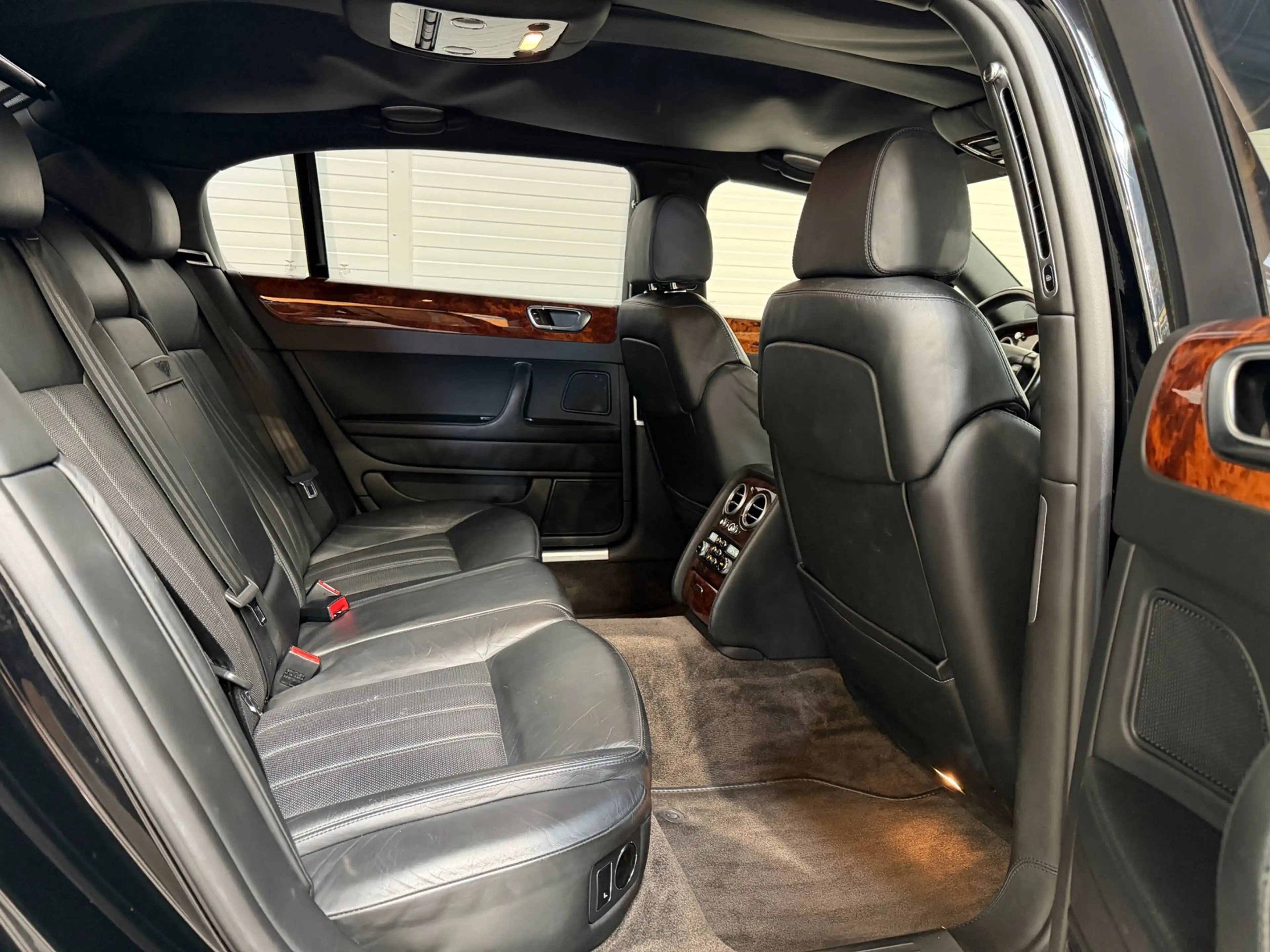 Bentley Flying Spur Continental 6.0 W12 — photo 20