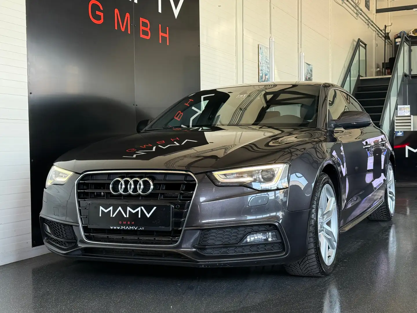 Audi A5 3.0 TDI quattro SB Sline Tausch Finanzierung Grau - 1